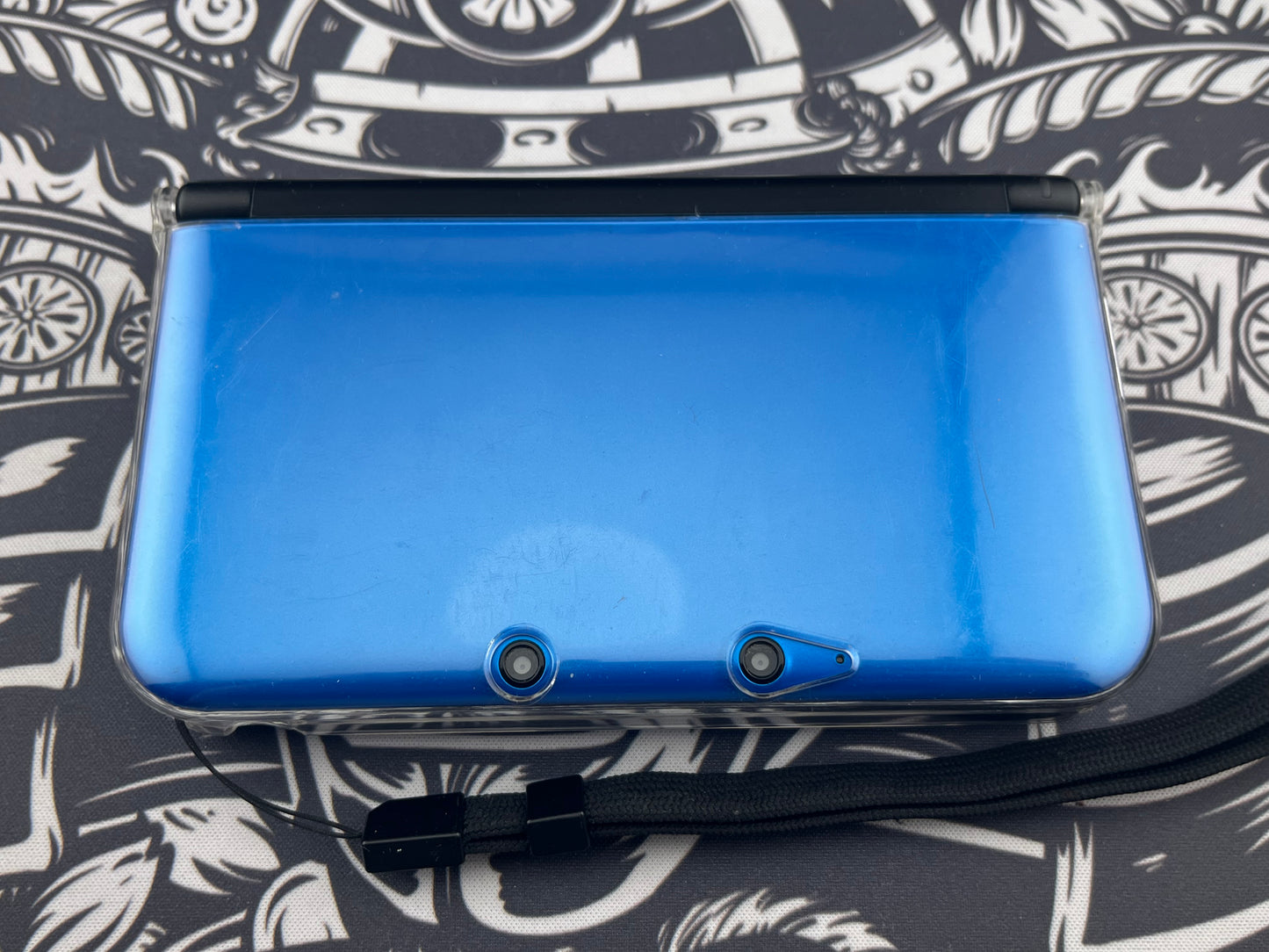 Black and Blue 3DS XL Loose with 5 Games