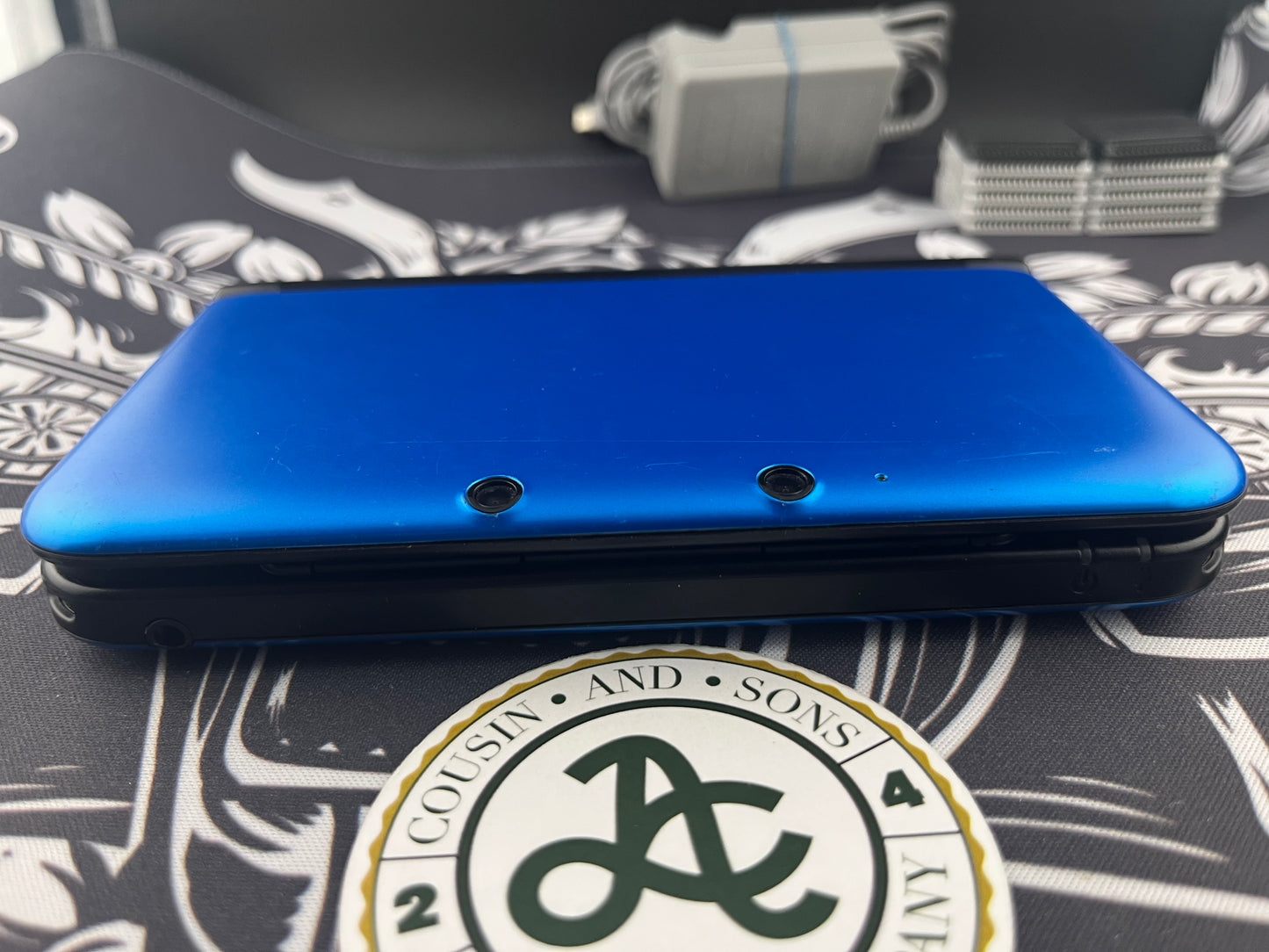 Black and Blue 3DS XL Loose with 11 Games