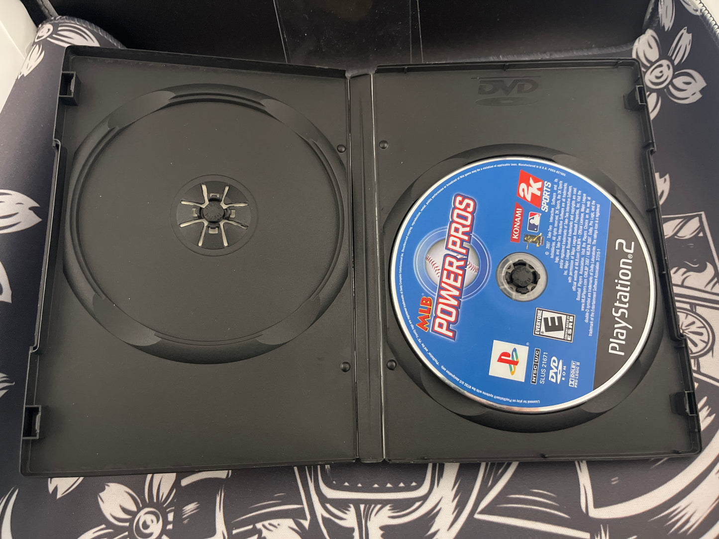 MLB Power Pros PS2 (Reprinted cover, No Manual)