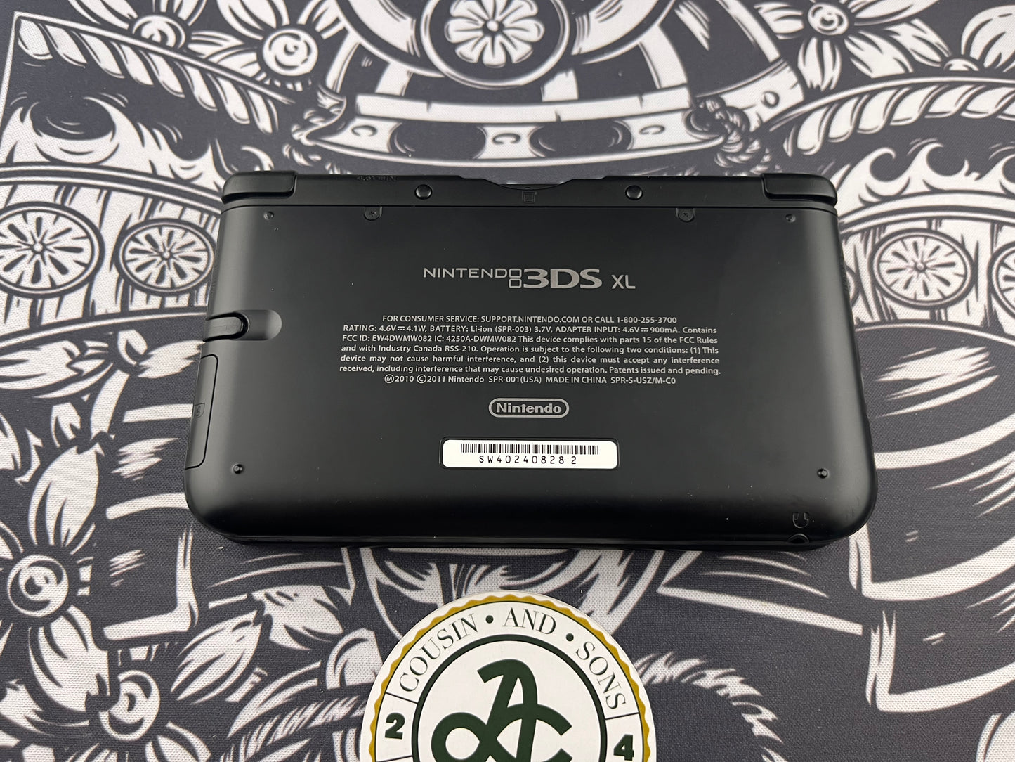 Black 3DS XL With 2 games