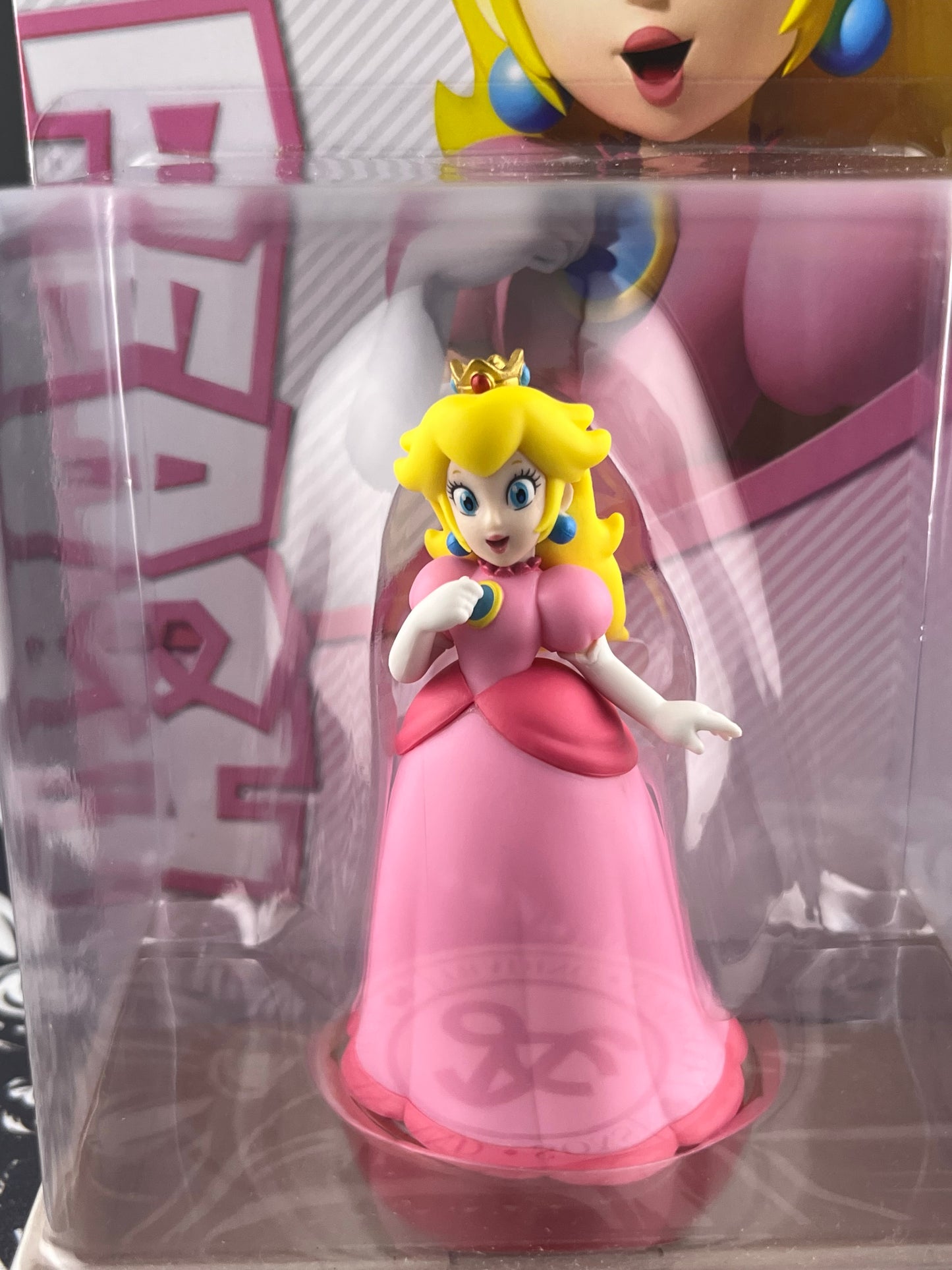 Peach Super Mario Amiibo