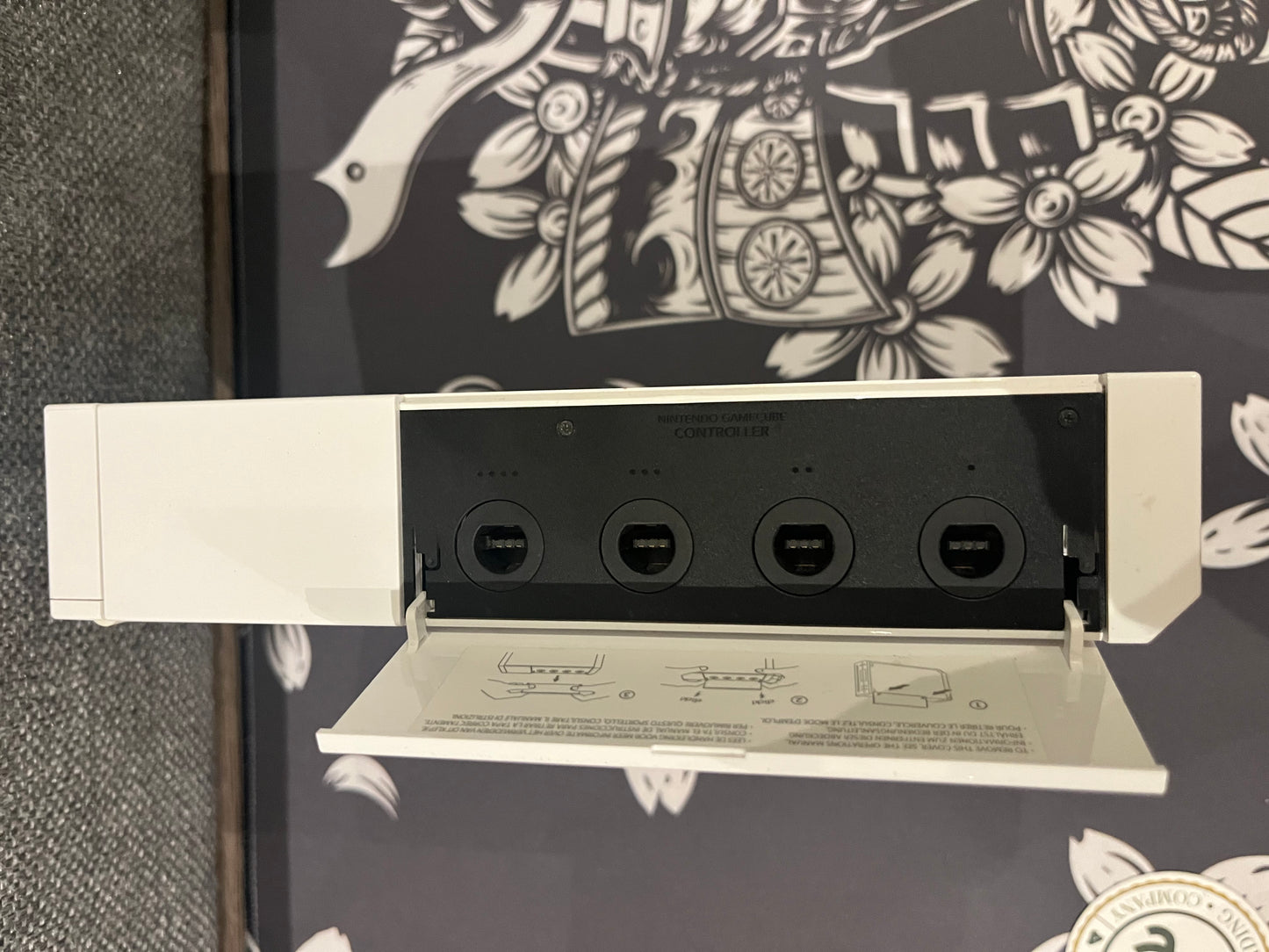 White Wii with 4 games