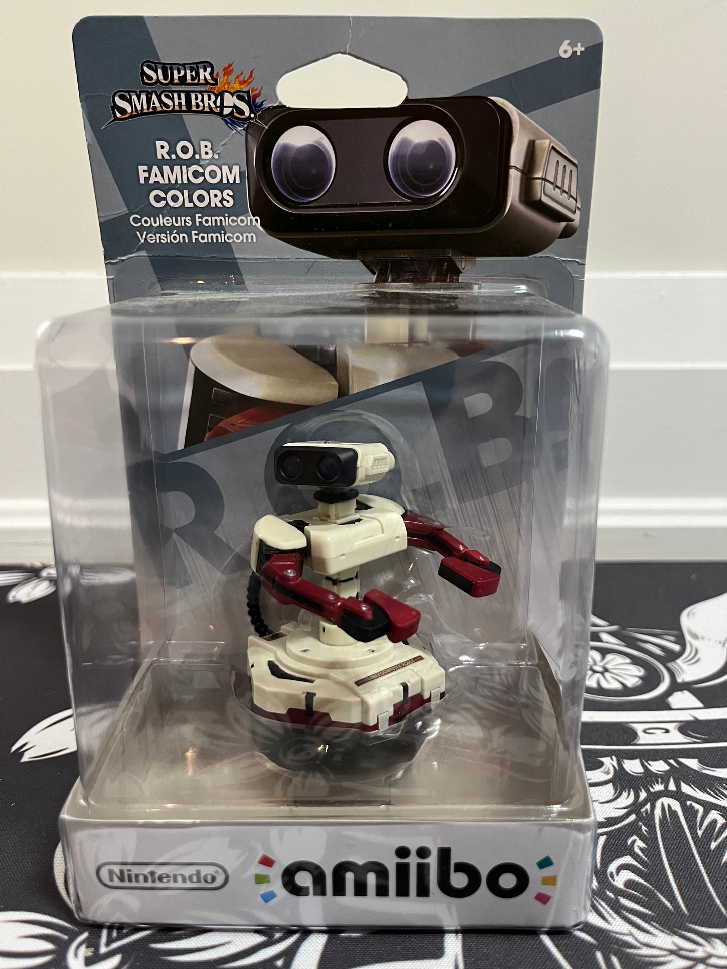 ROB Amiibo (Super Smash Bros.) R.O.B. Famicom Colors US Version - New In Box NIB