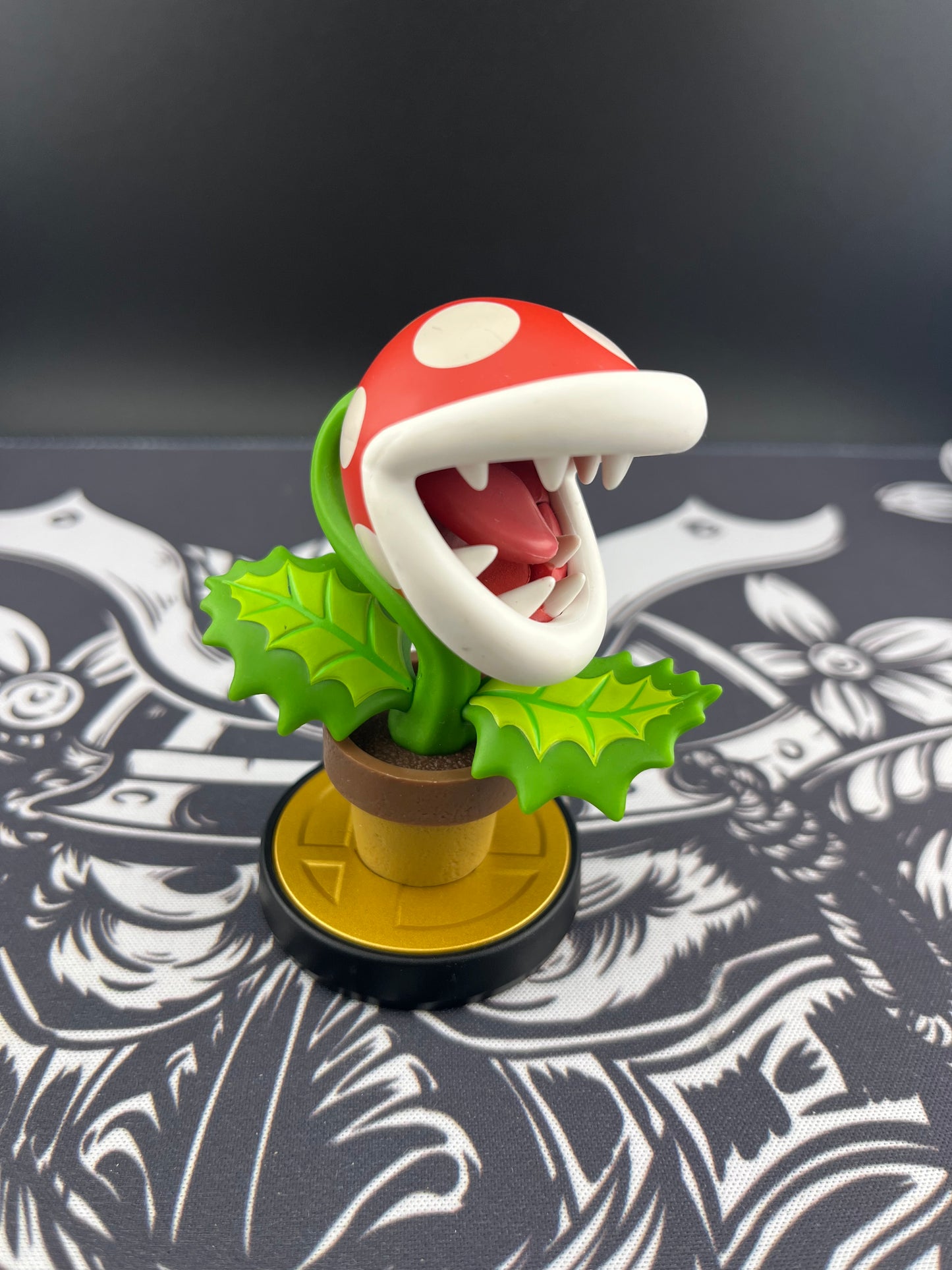 Nintendo Switch Piranha Plant Amiibo Super Smash Bros. Ultimate Firgure