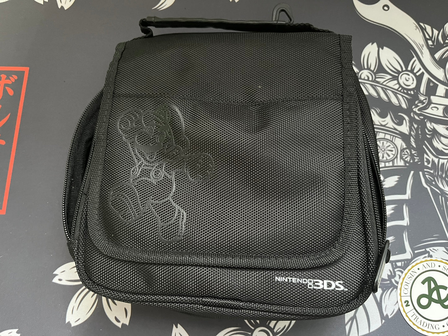 New Nintendo 3DS XL Black Bundle 6 games + Mario Carrying Bag
