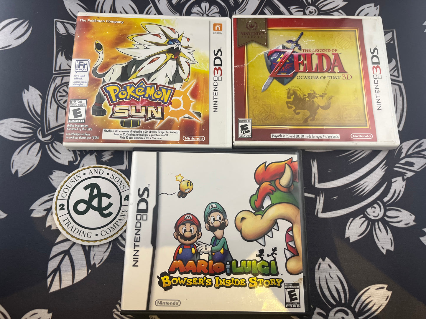 New Nintendo 3DS Xl Red with 3 games