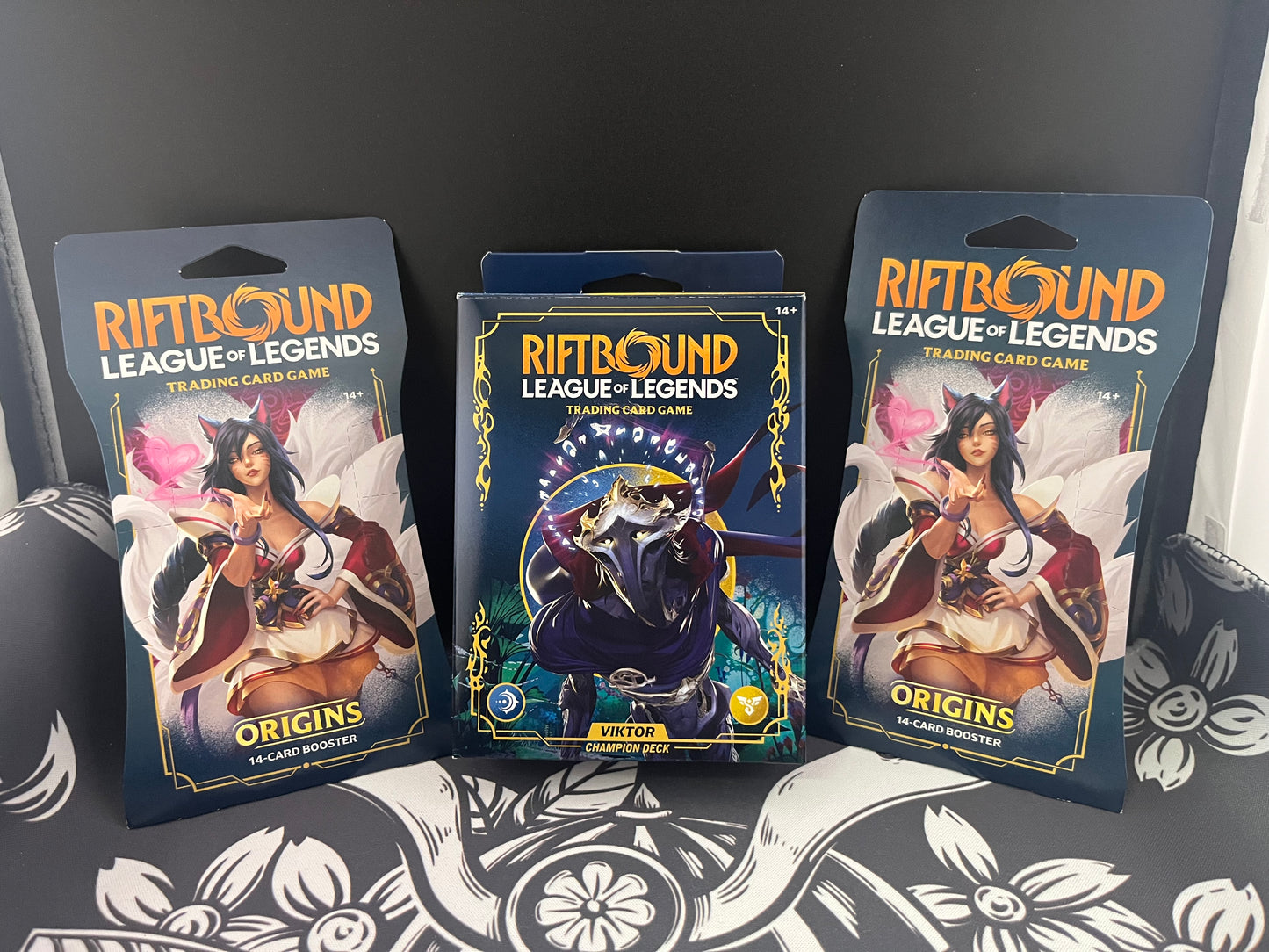 Riftbound League of Legends TCG Champion Deck Viktor + 2 Single Booster packs