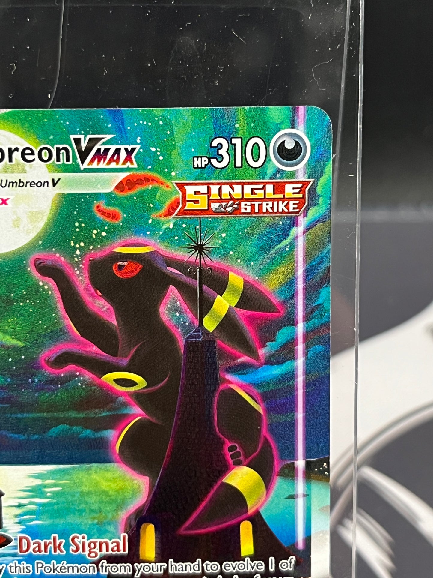 Umbreon Vmax 215/203 NM