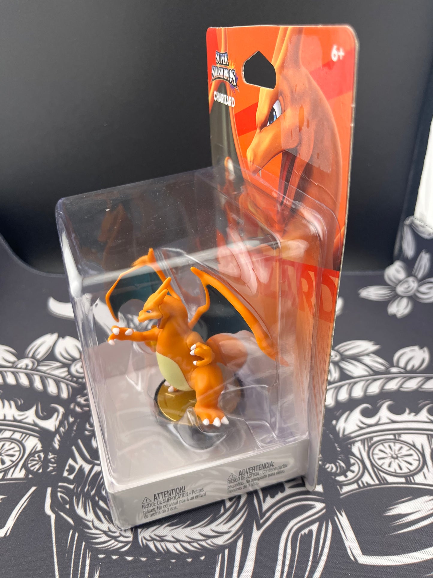 Super Smash Bros Charizard Amiibo BNIB