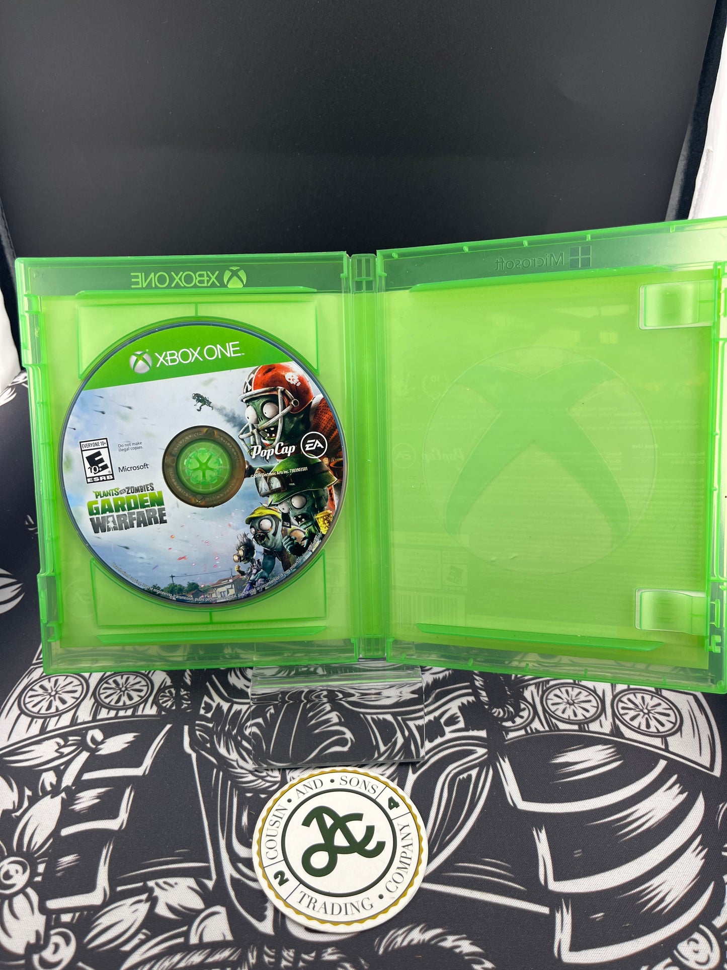 Plants Vs Zombies Garden Warfare Xbox ONE CIB