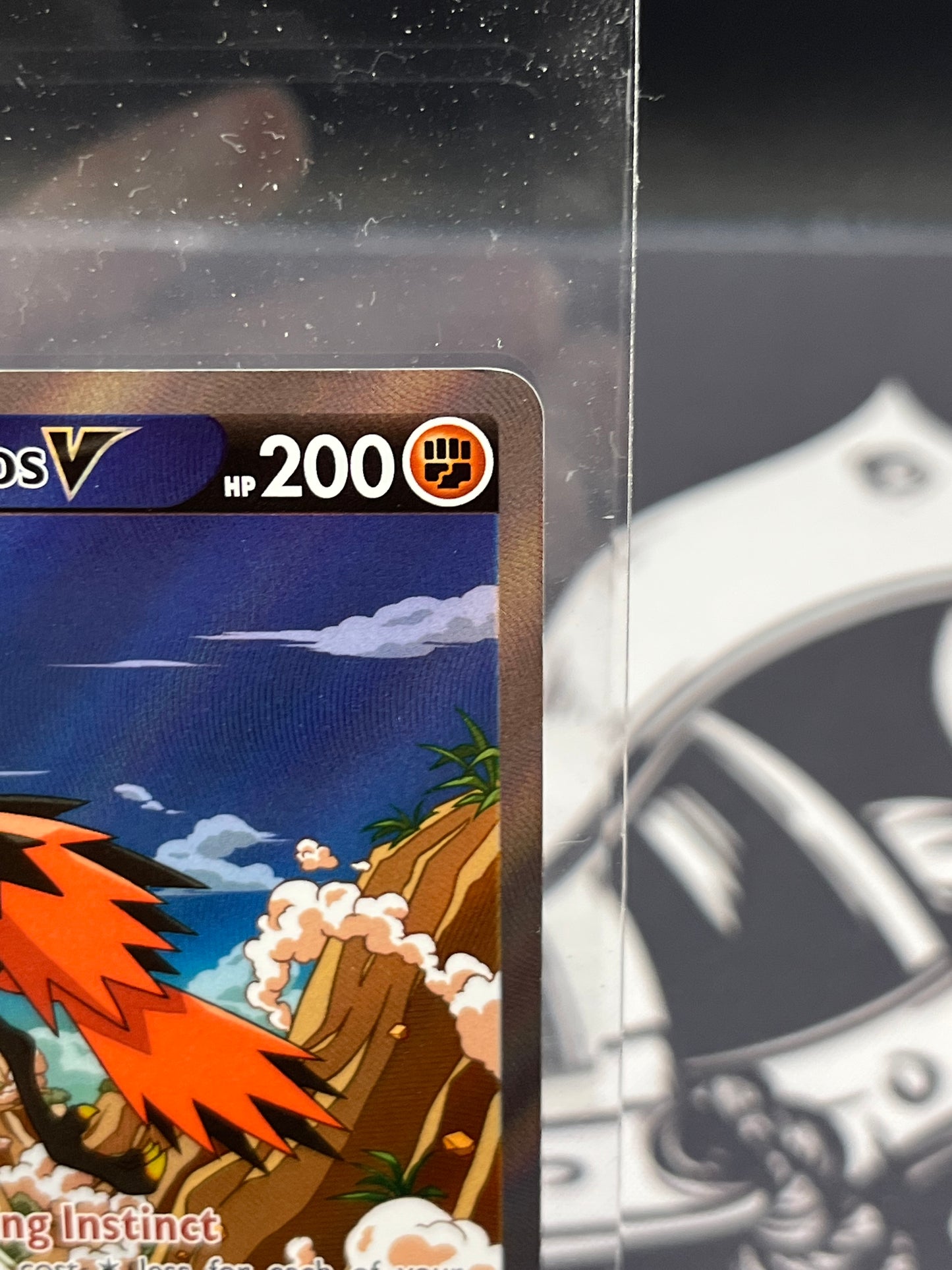 Galarian Zapdos V 174/198 Alternative Art NM