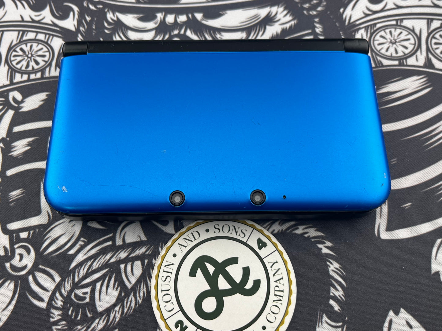 Black and Blue 3DS XL Loose with 4 Games