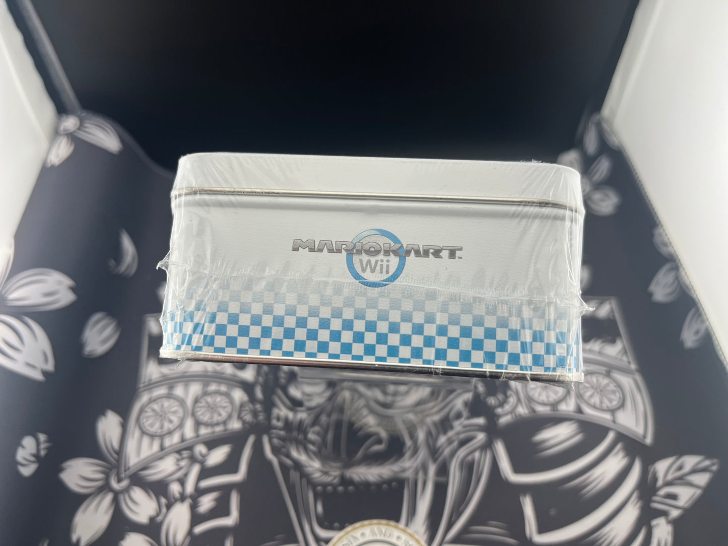 Mario Kart Wii Trading Card collector’s tin
