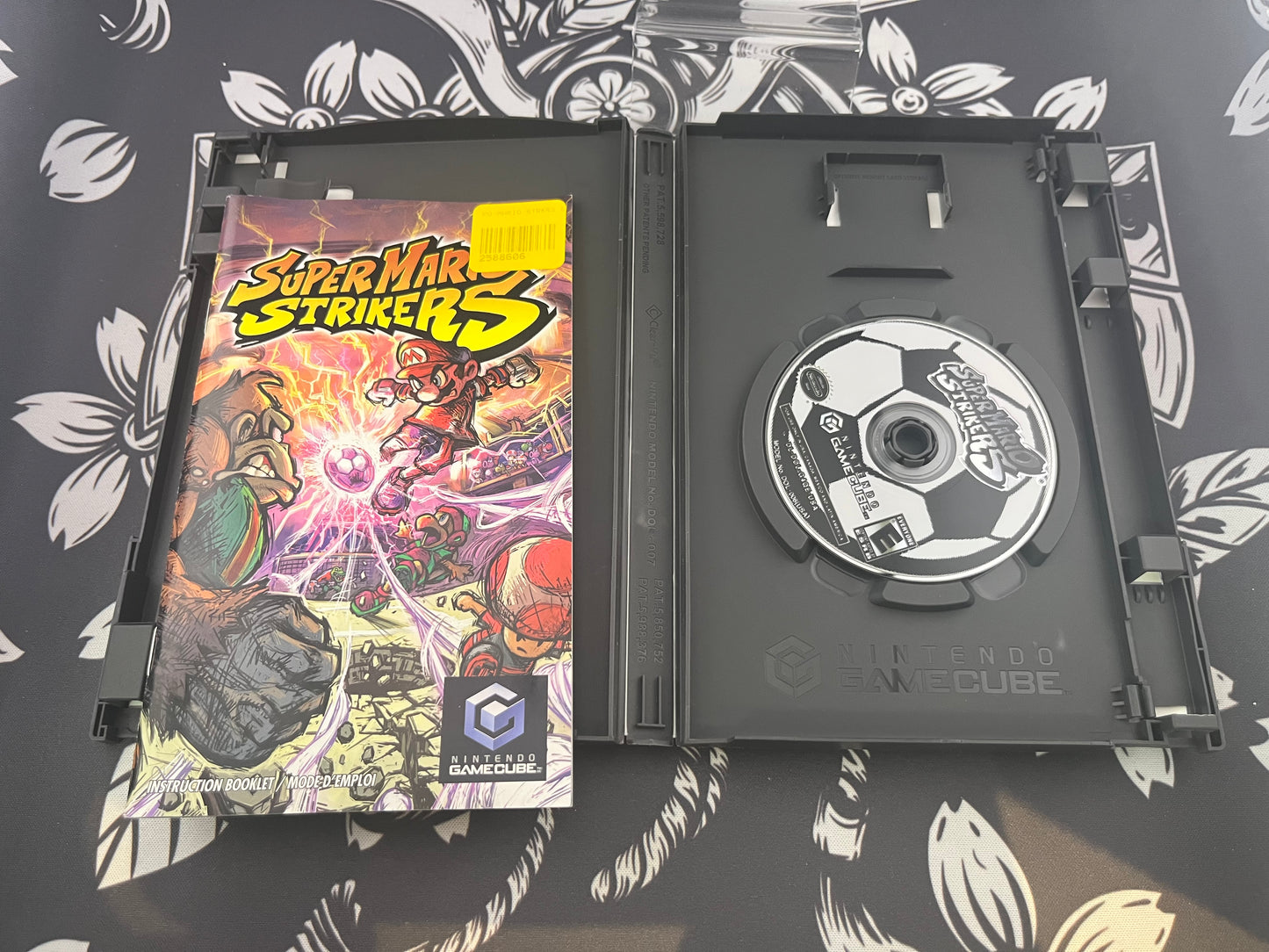 Super Mario Strikers GC GameCube CIB