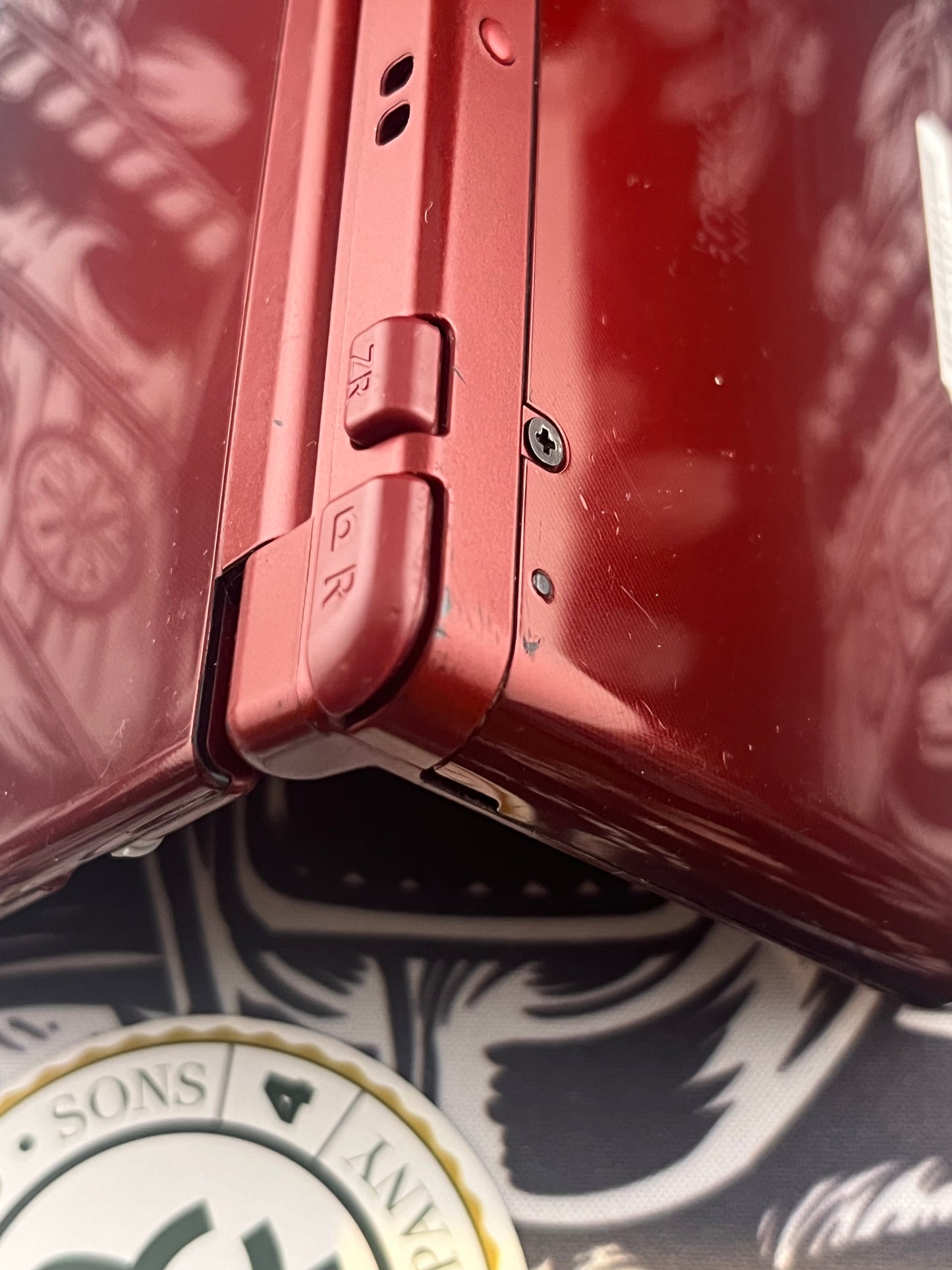 New Nintendo 3DS Xl Red with 3 games