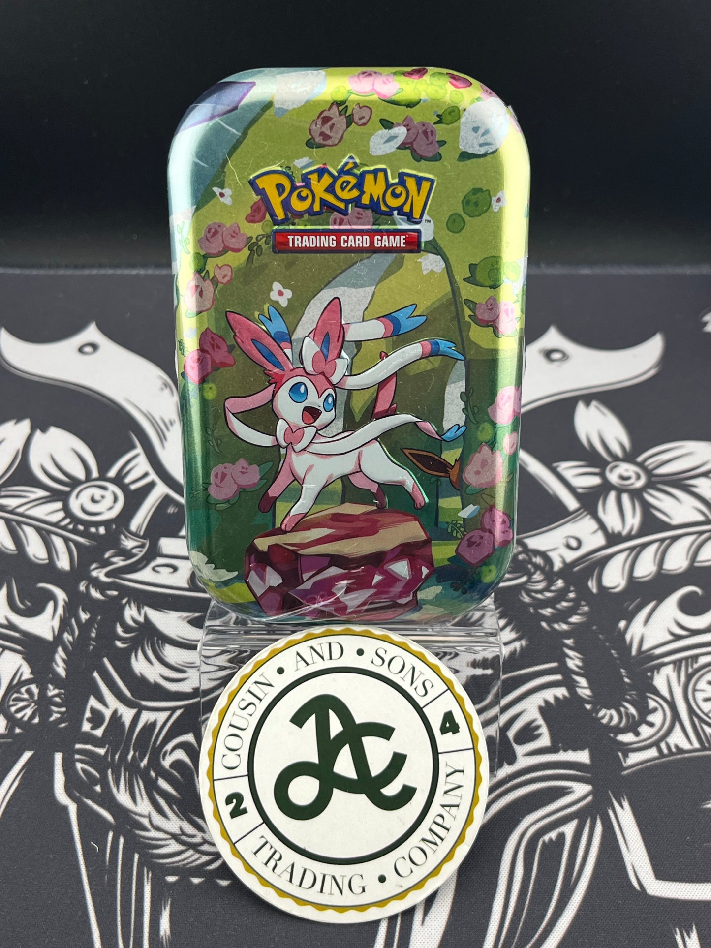 Prismatic Evolution Mini Tin - Sylveon