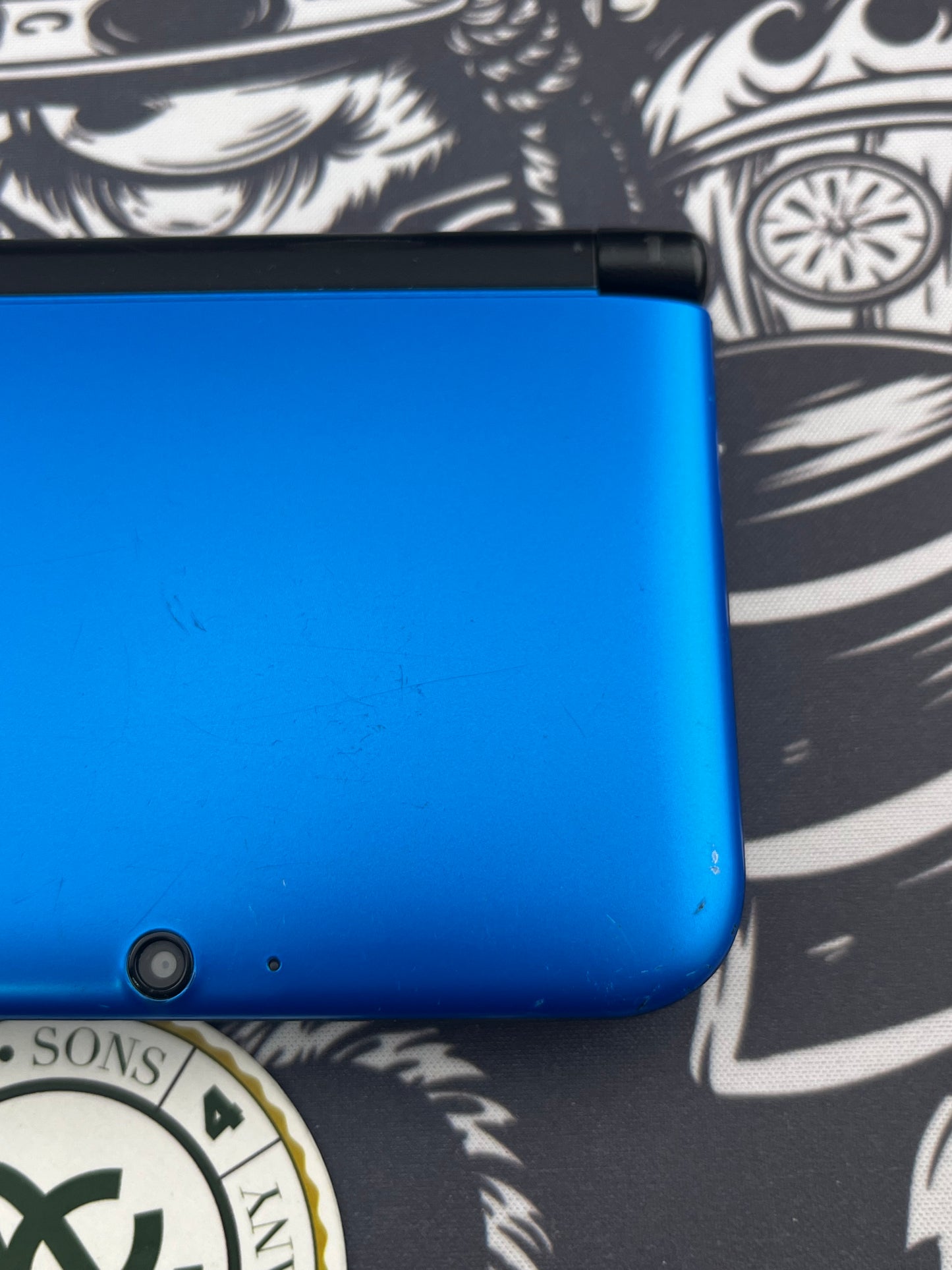 Black and Blue 3DS XL Loose with 4 Games