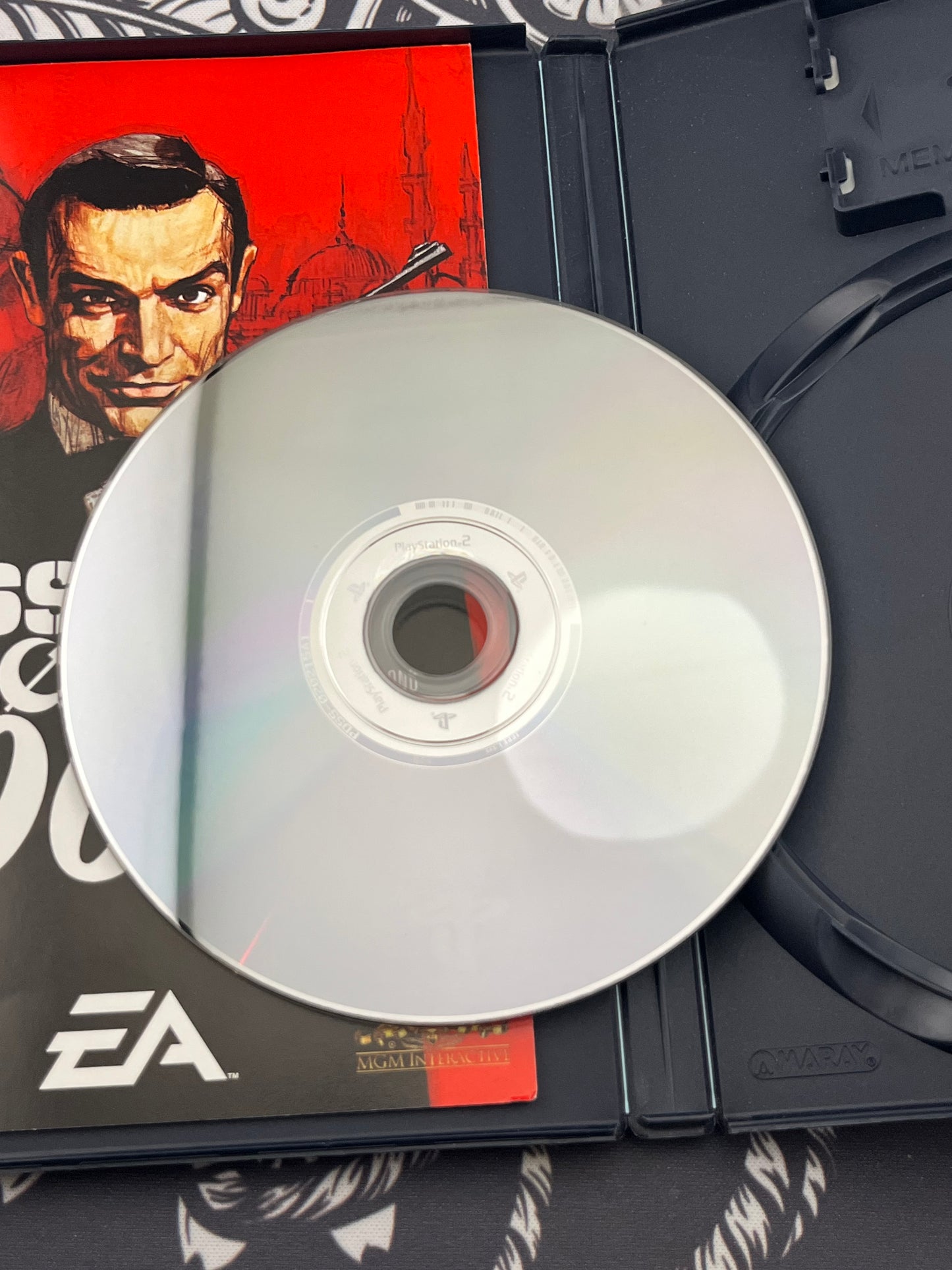 From Russia With Love 007 PS2 CIB