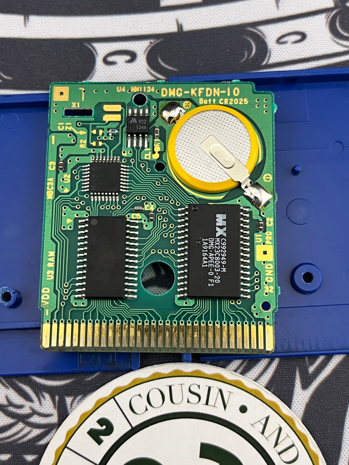 Pokemon Blue GB 1st print bad label missing screw