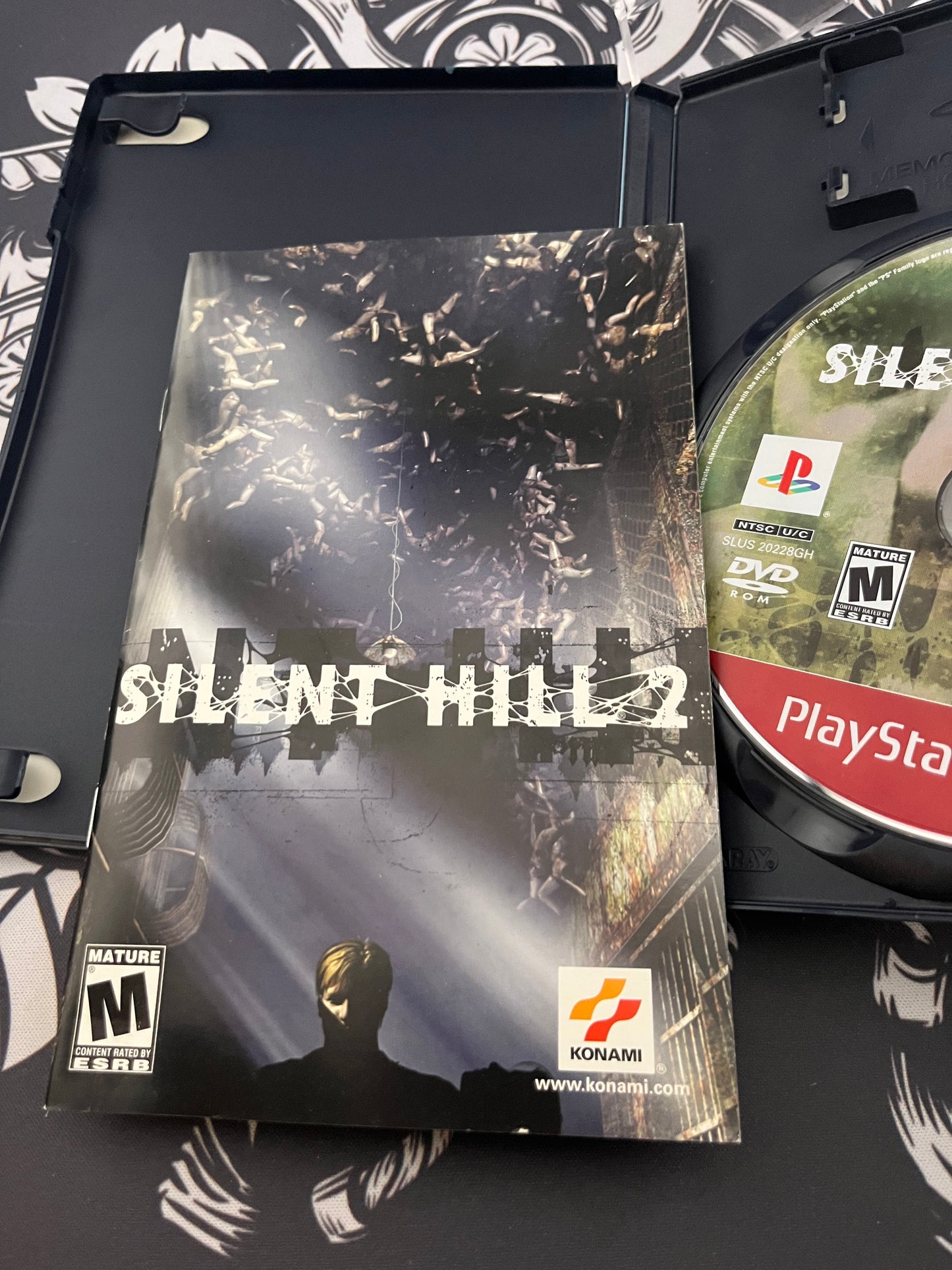 Silent Hill 2 Greatest Hits PS2 CIB