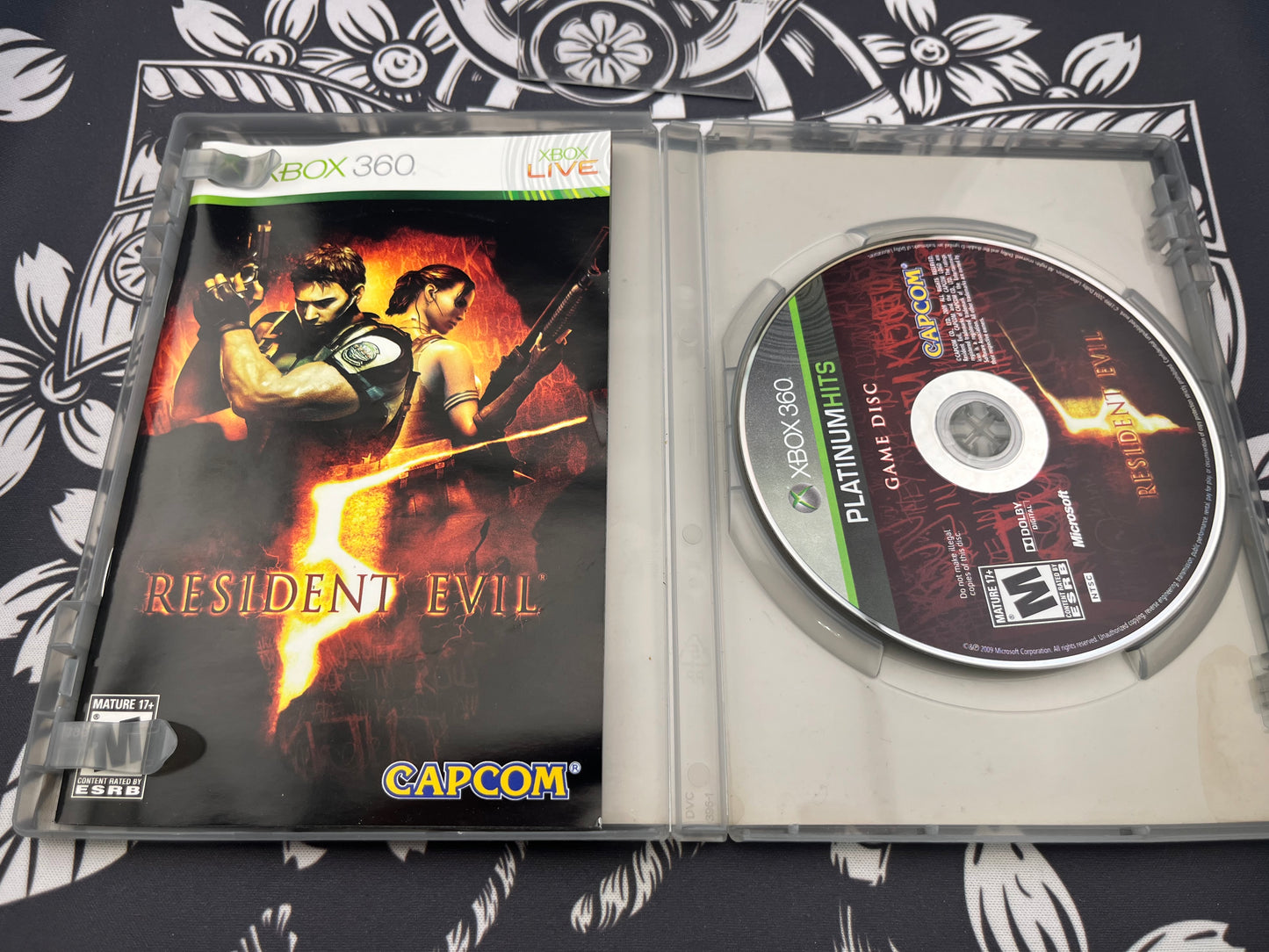 Resident Evil 5 Platinum Hits Xbox 360 CIB