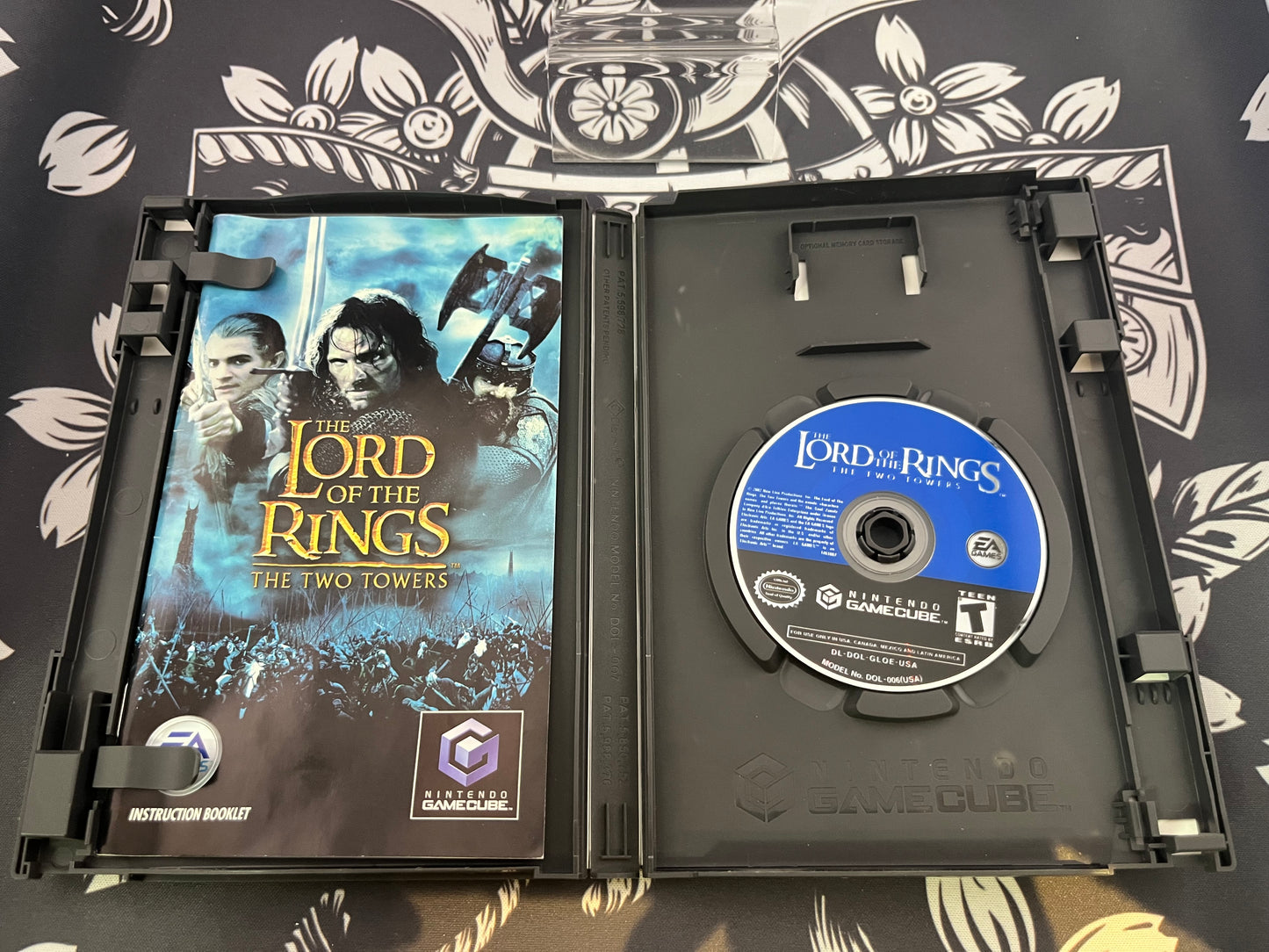 The Lord of the Rings The Two Towers GameCube CIB