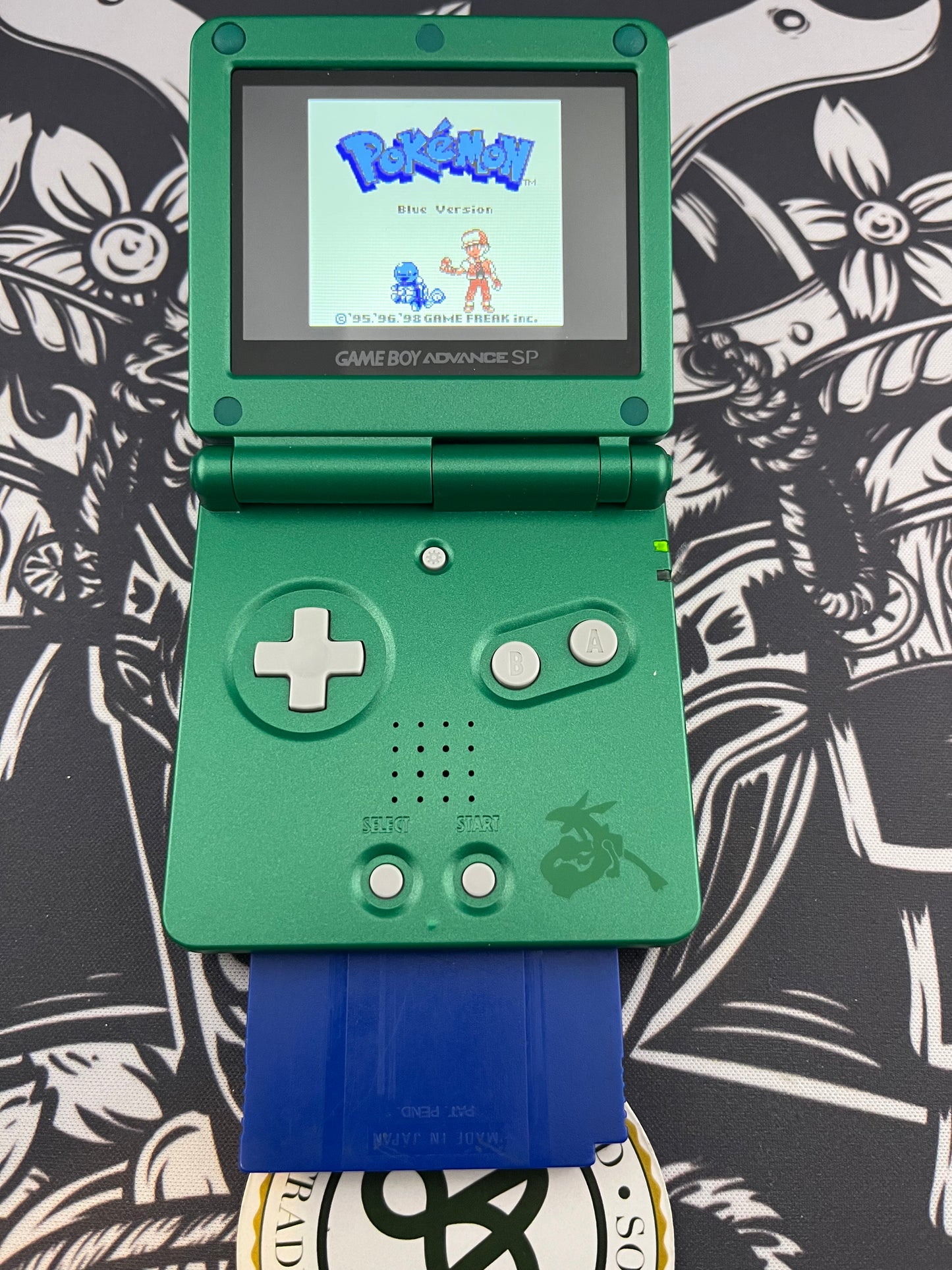 Pokemon Blue GB 1st print bad label missing screw