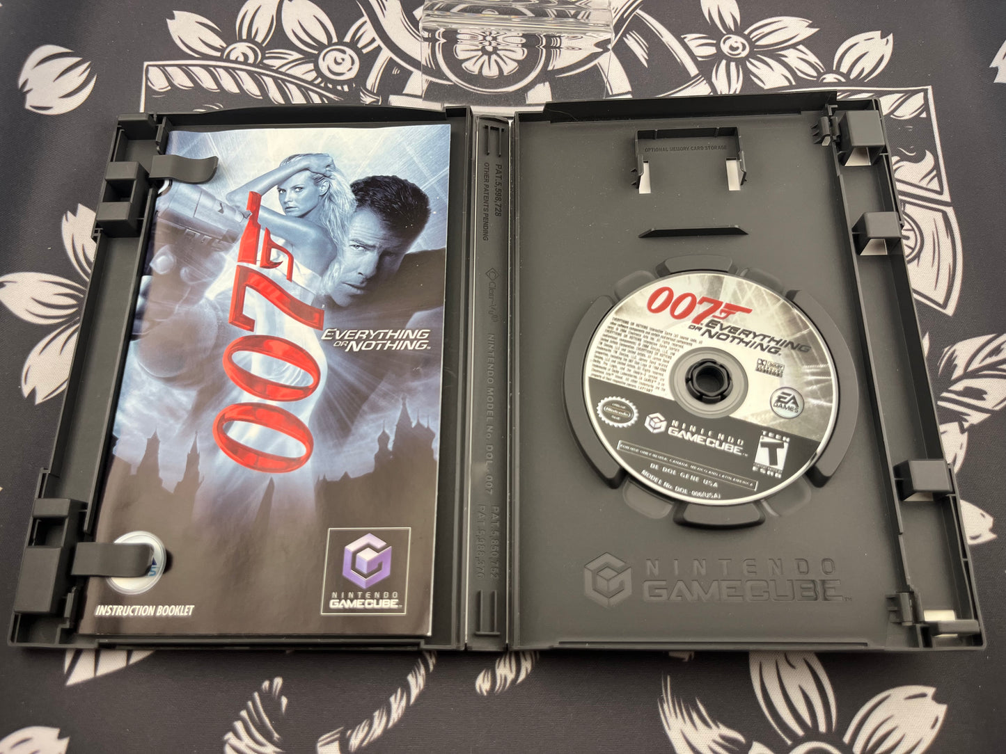 007 Everything or Nothing GameCube CIB