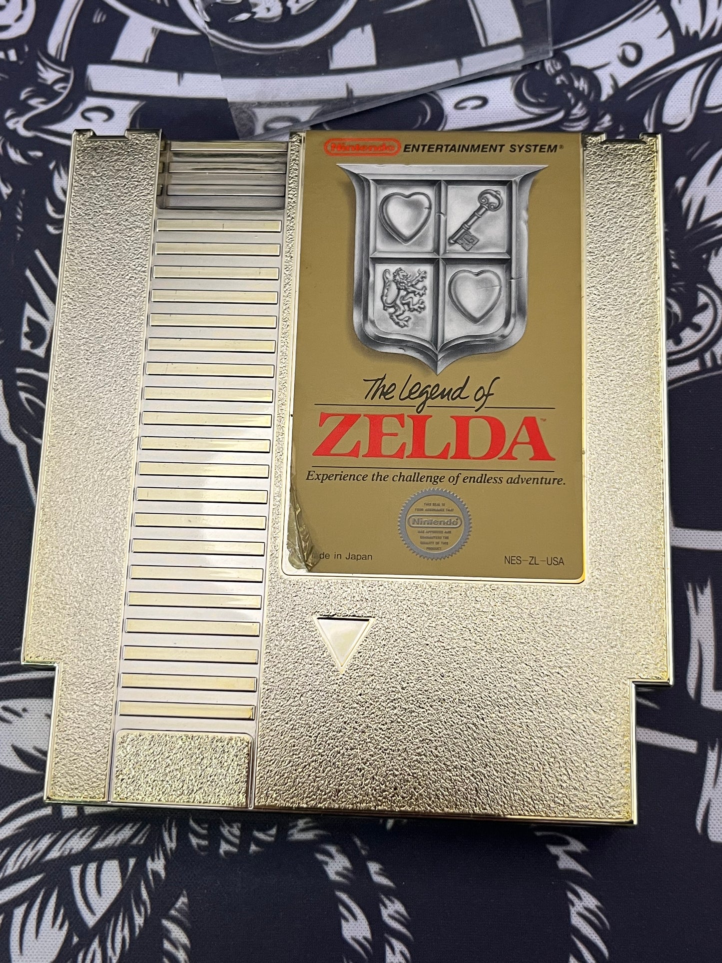 The Legend of Zelda (1987) Gold NES CIB + Map