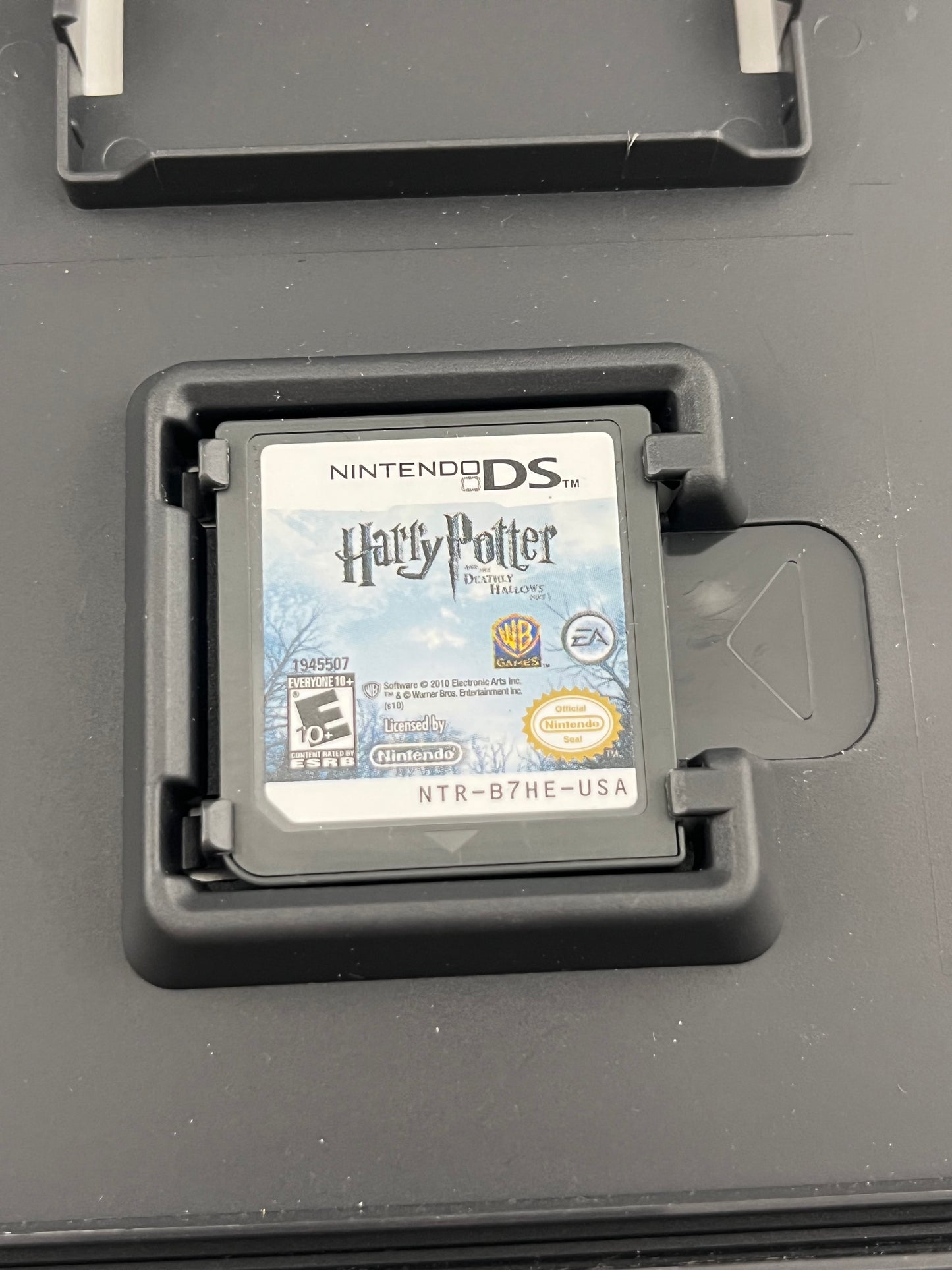 Harry Potter and the Deathly Hallows Part 1 DS CIB