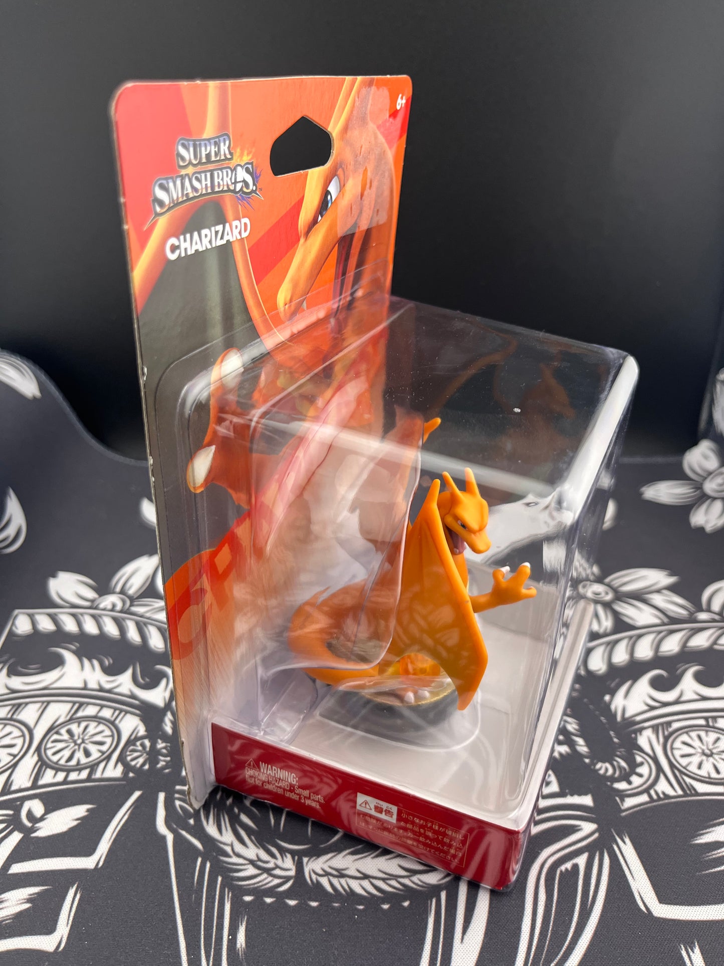 Super Smash Bros Charizard Amiibo BNIB