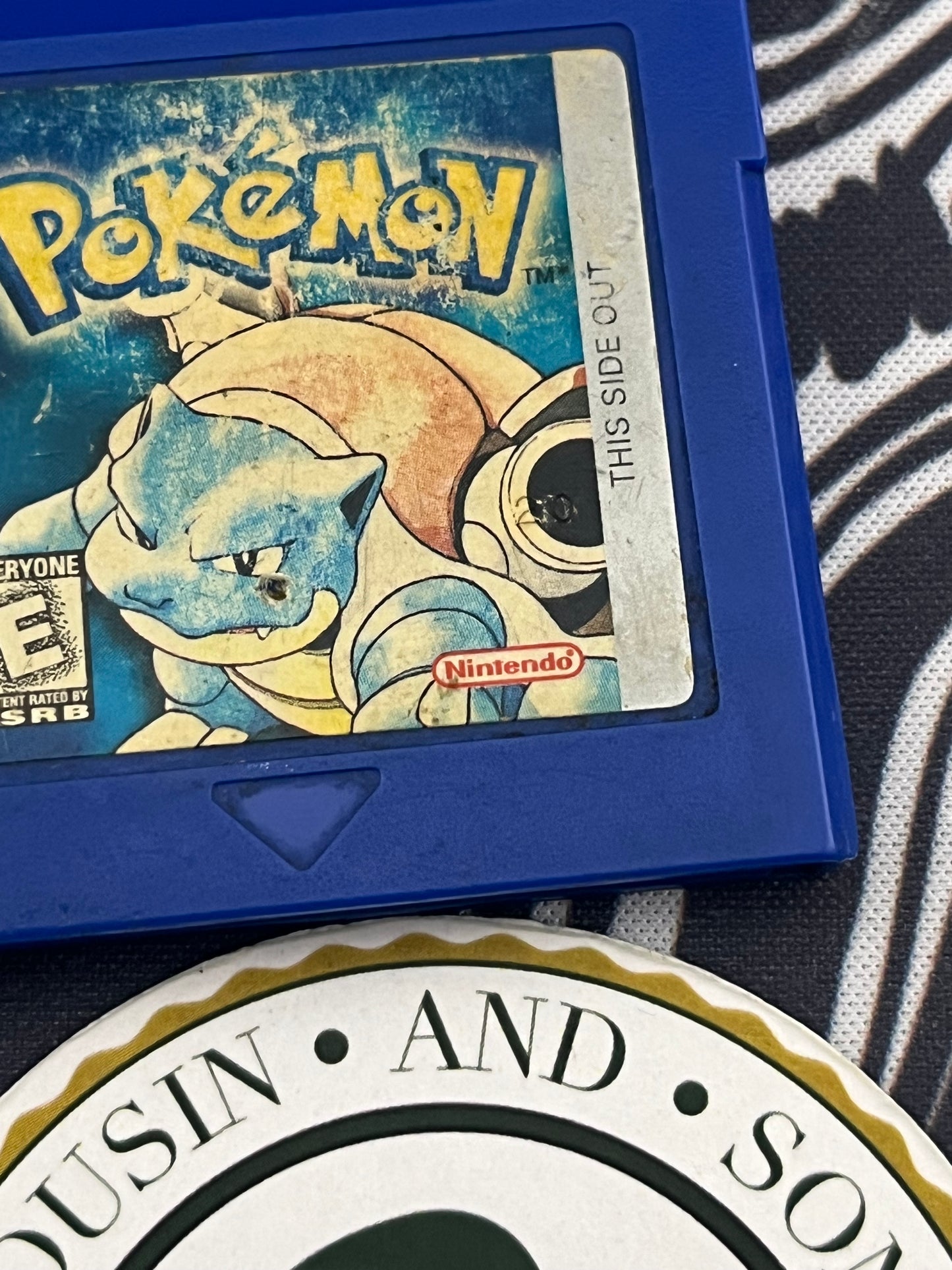 Pokemon Blue GB 1st print bad label missing screw