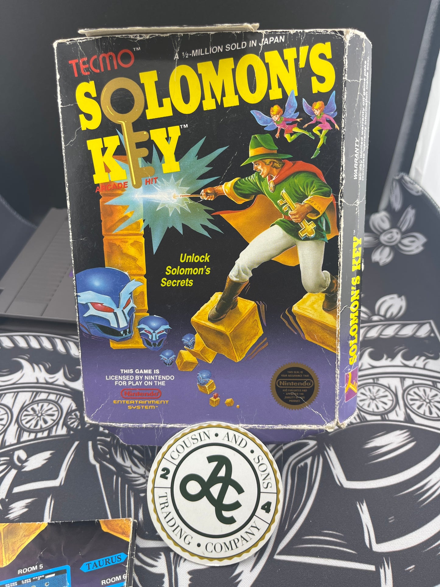 Solomon’s Key NES - Box, manual, Cartridge (broken box)