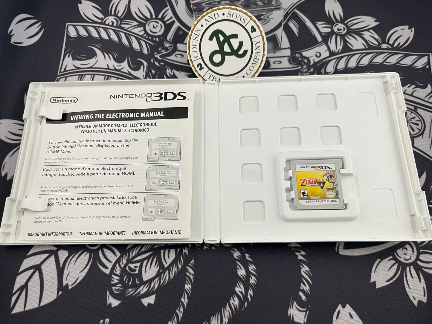The Legend of Zelda Link Between Worlds 3DS CIB