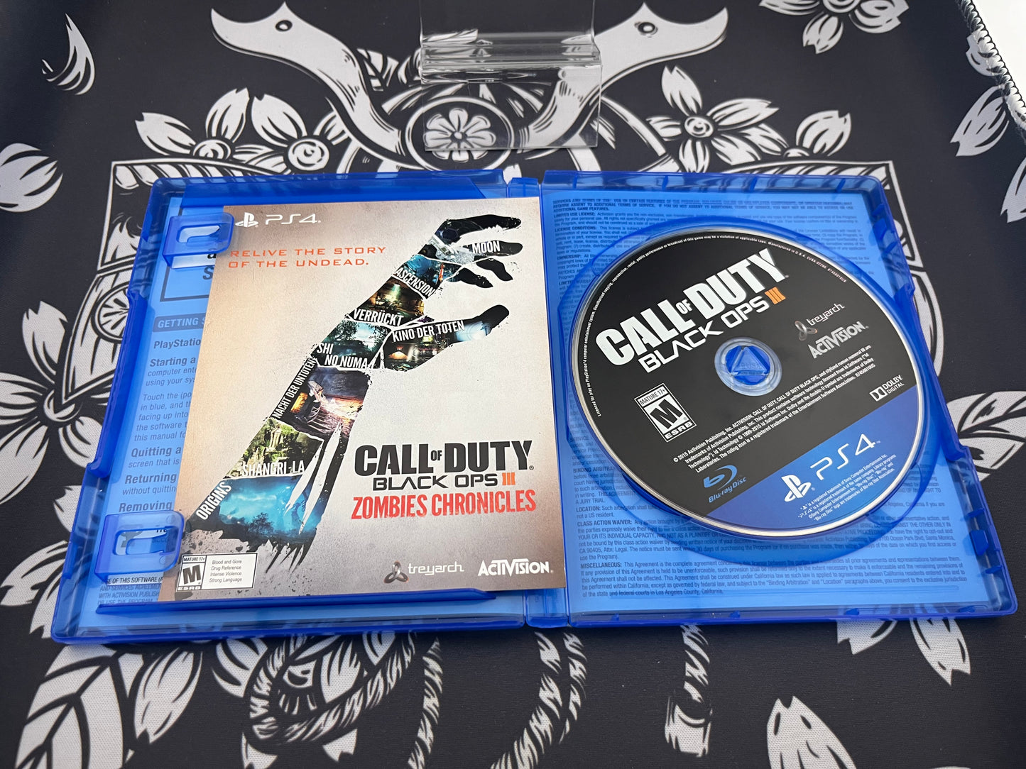 Call of Duty Black Ops 3 Zombies Chronicles Edition PS4 CIB