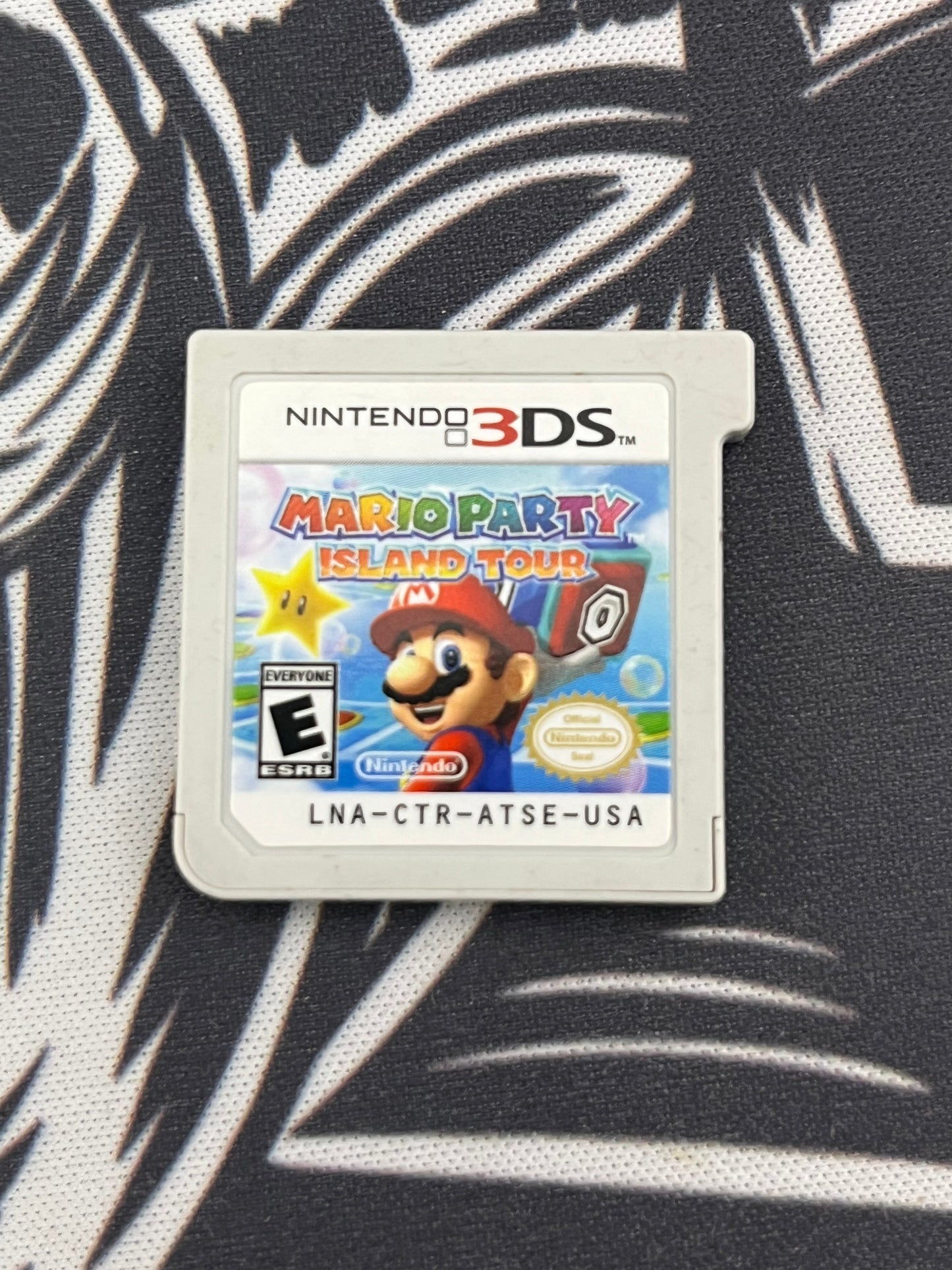 “New” Nintendo 3DS XL black plus mario party 3ds