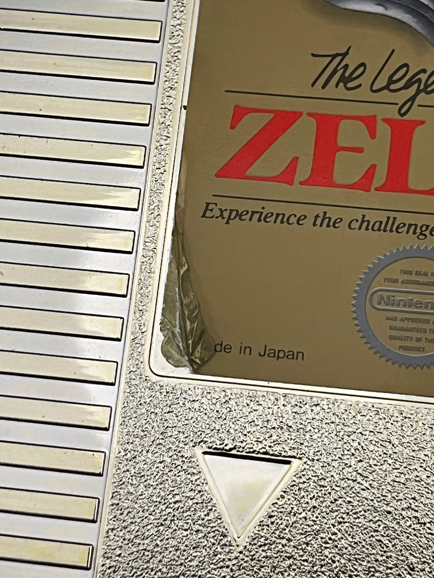 The Legend of Zelda (1987) Gold NES CIB + Map