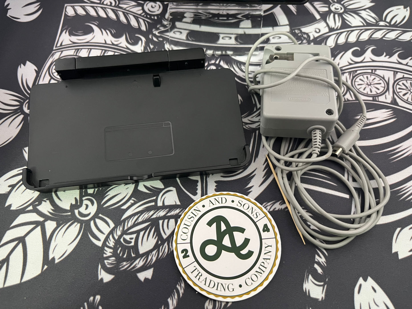 Cosmo Black 3DS Console CIB (No Game Included)