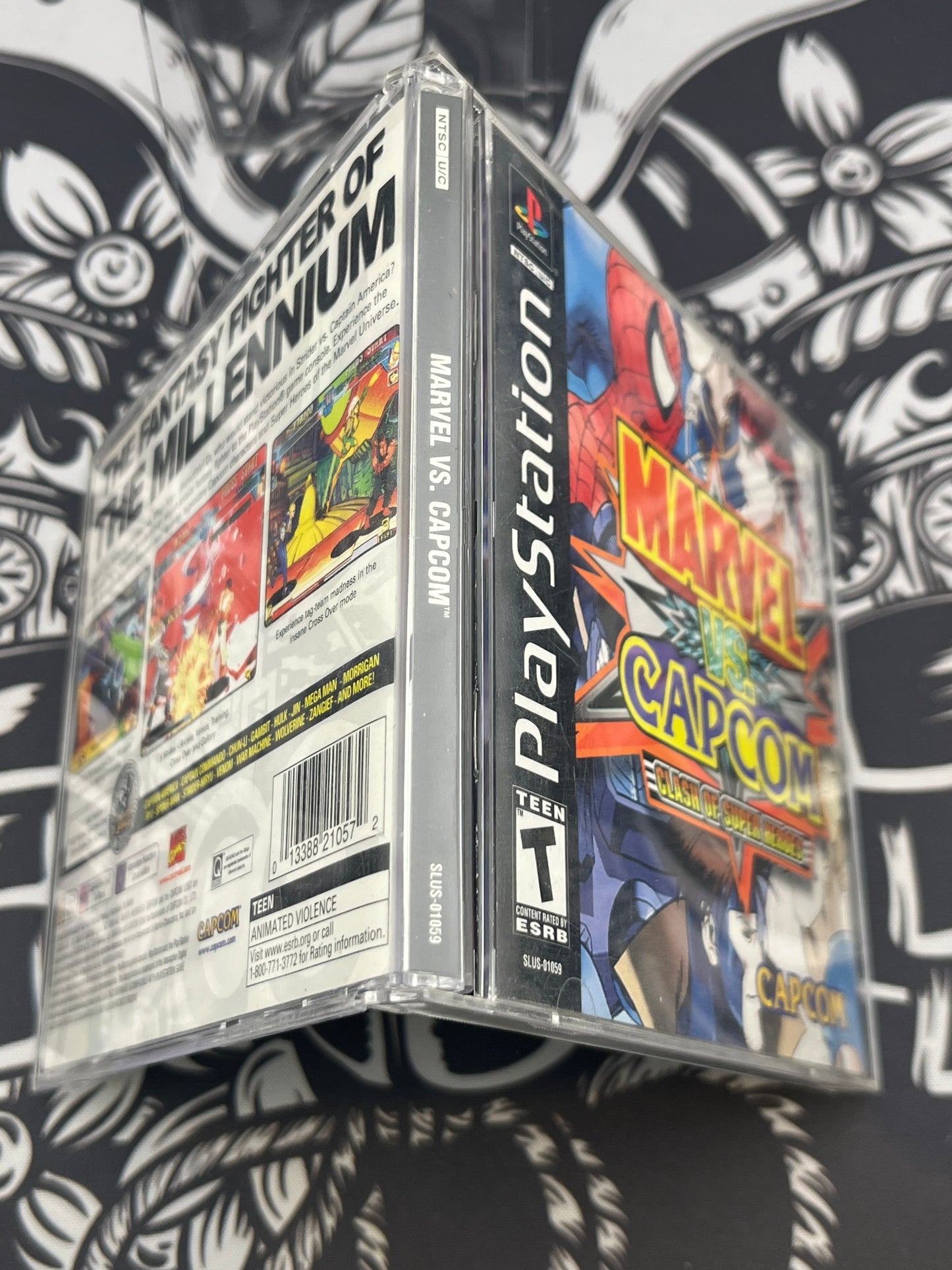 Marvel Vs Capcom Clash of Super Heroes PS1 CIB + Registration Card