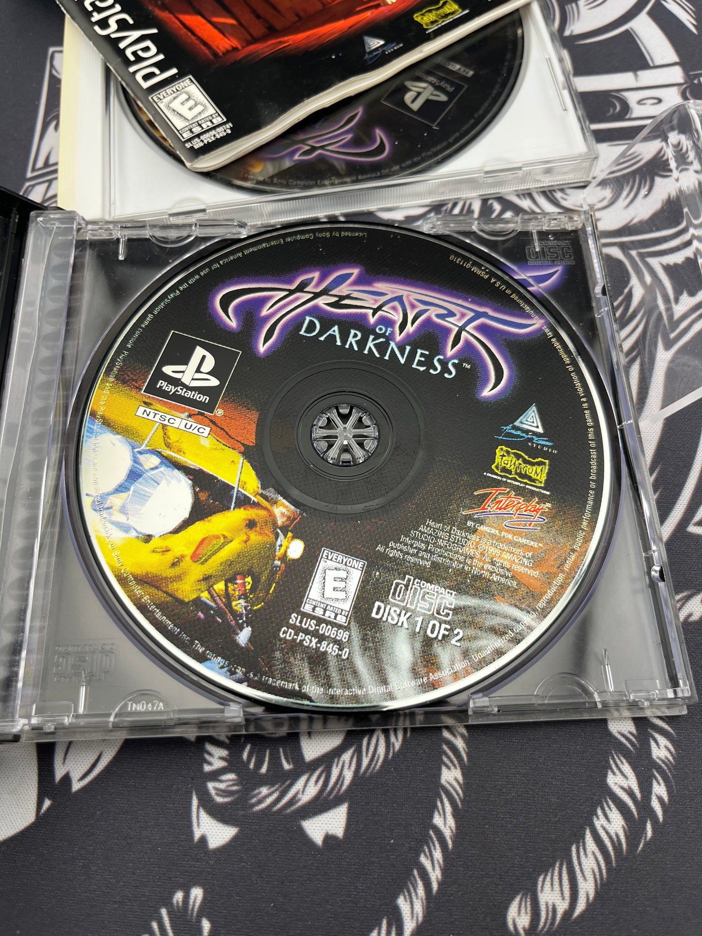 Heart of Darkness (2 disc, damaged case) CIB PS1