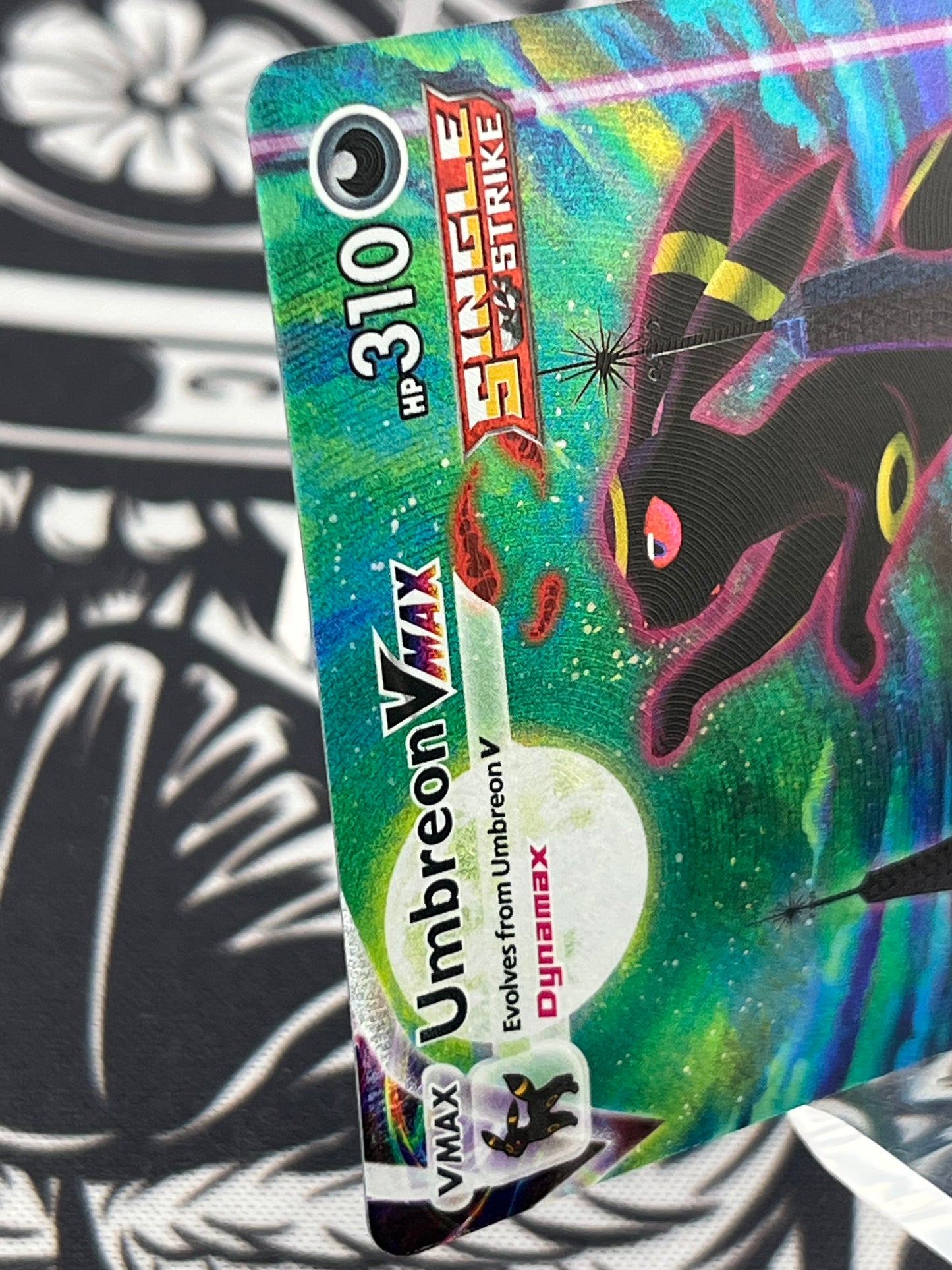 Umbreon Vmax 215/203 NM