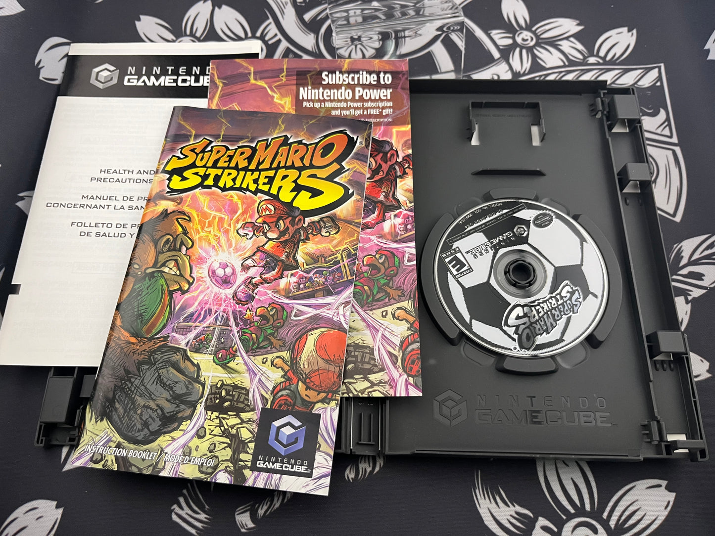 Super Mario Strikers GC GameCube Best Seller CIB