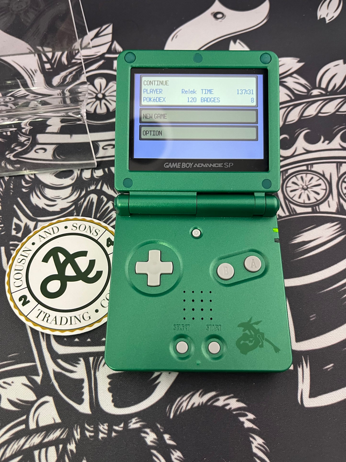 Pokémon Emerald GBA (okay label)