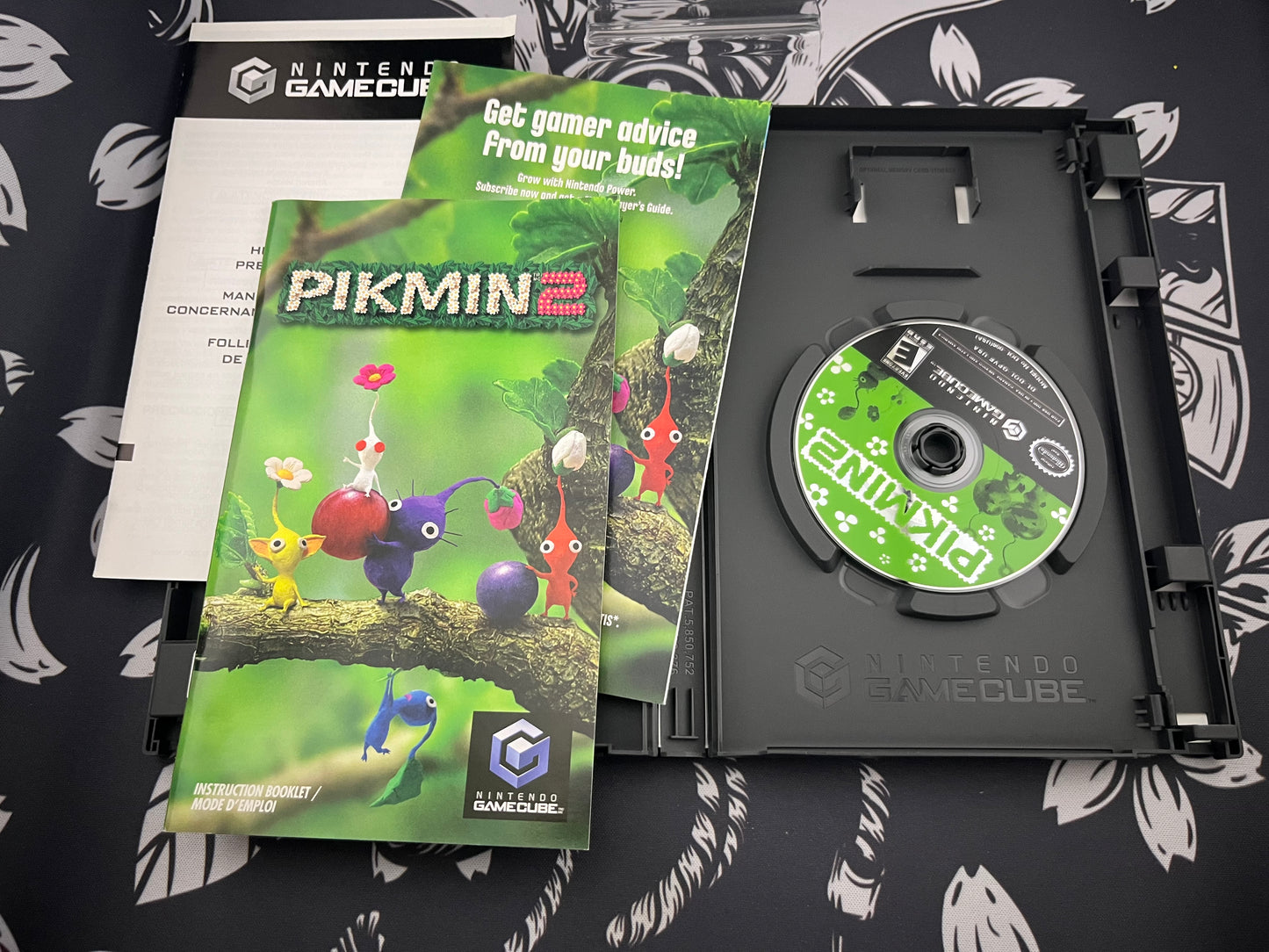 Pikmin 2 GameCube GC (NA - CAD Region edition - Bilingual ) CIB
