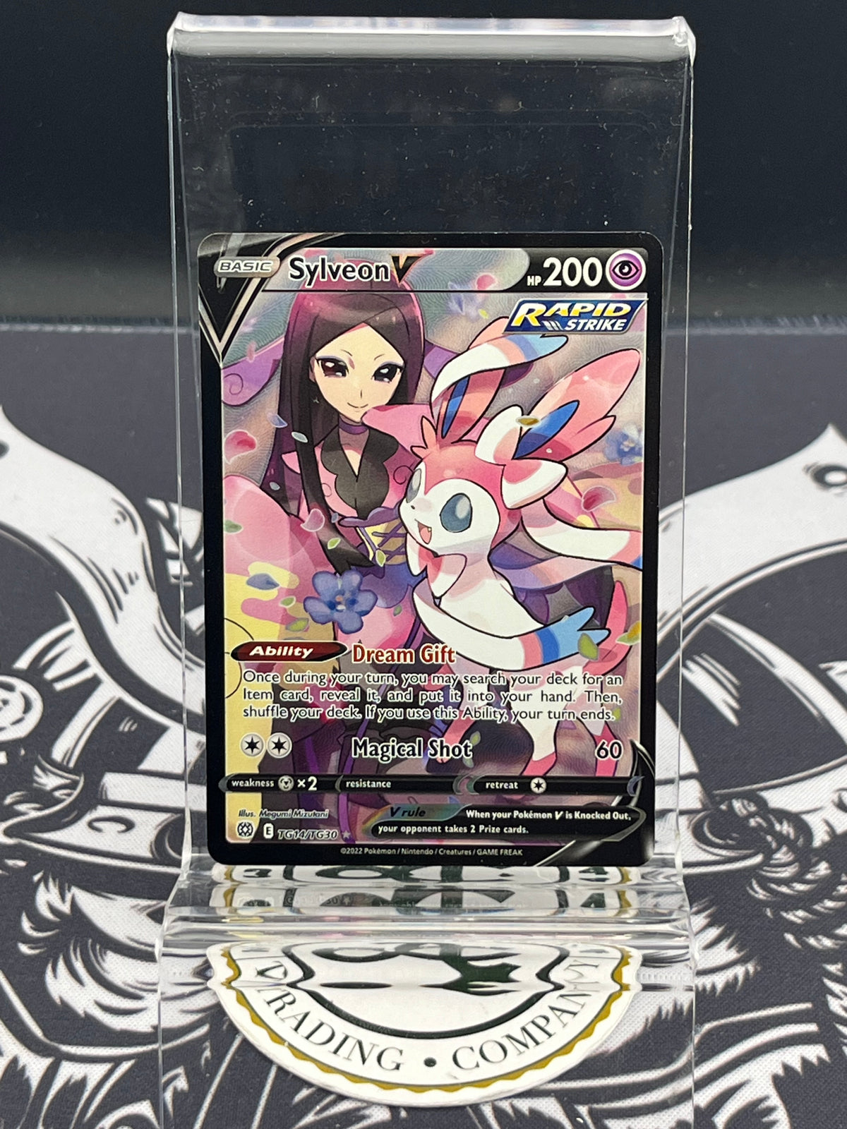 Sylveon V - TG14/TG30 NM