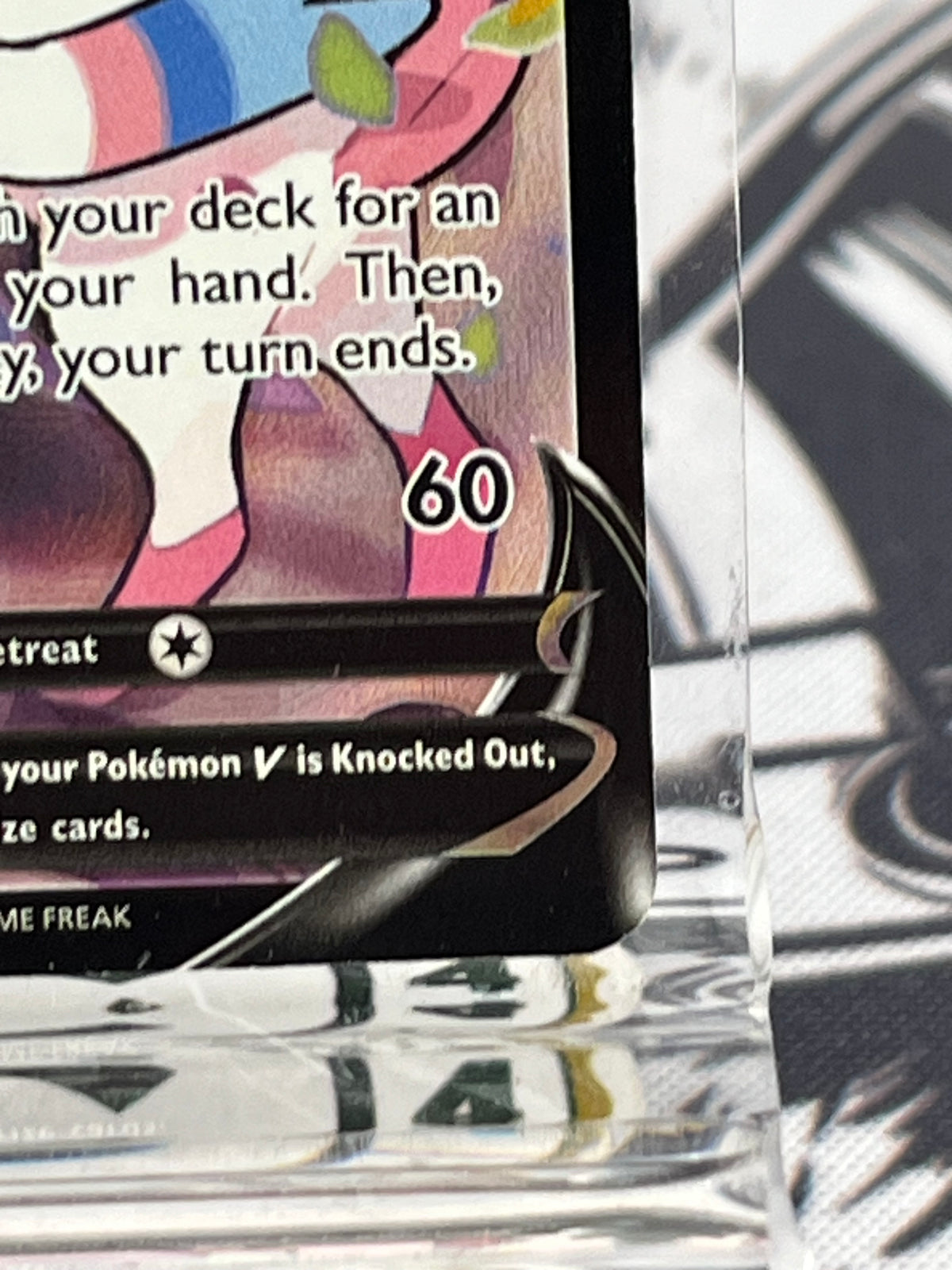 Sylveon V - TG14/TG30 NM