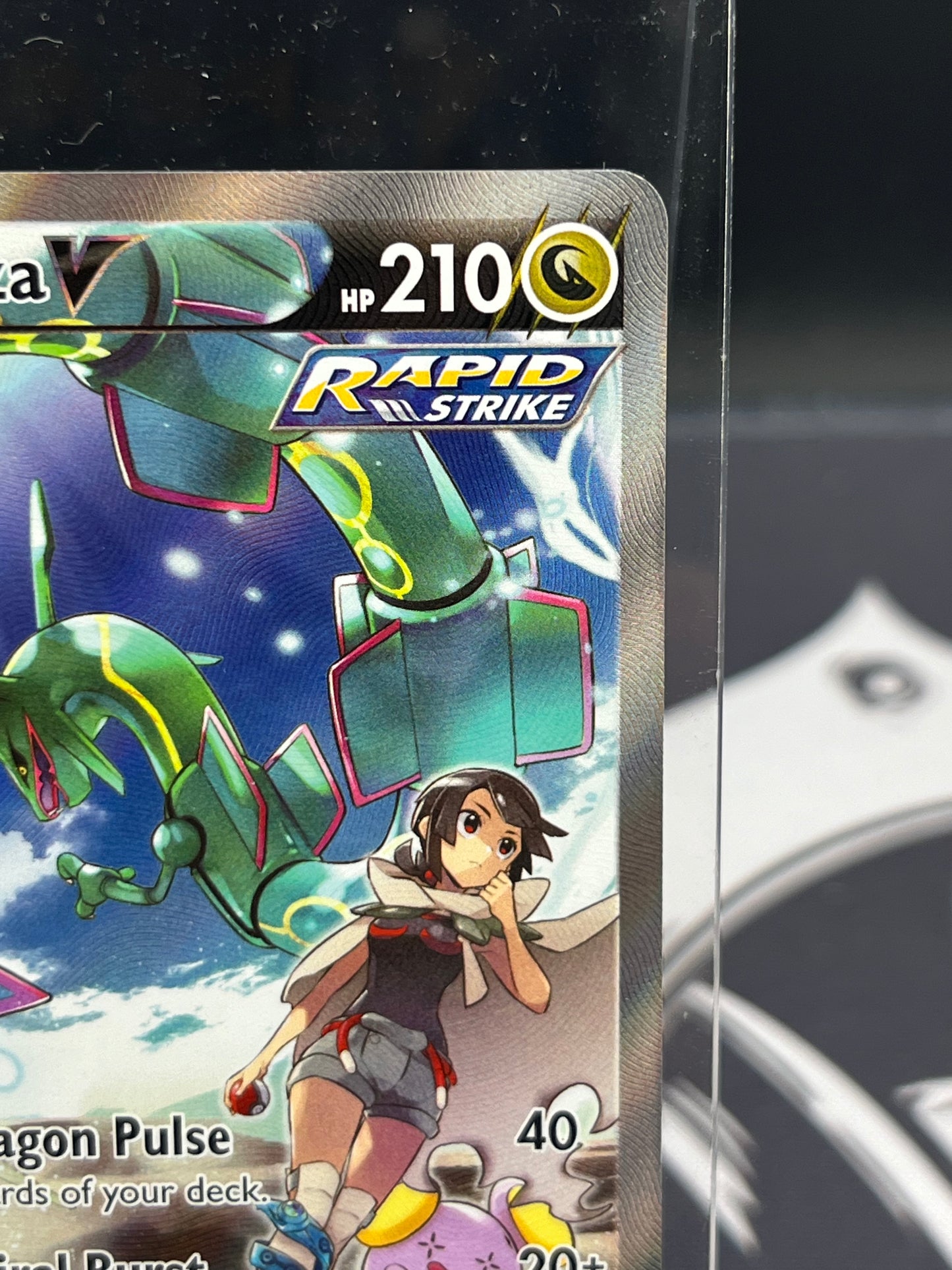 Rayquaza V - 194/203 NM