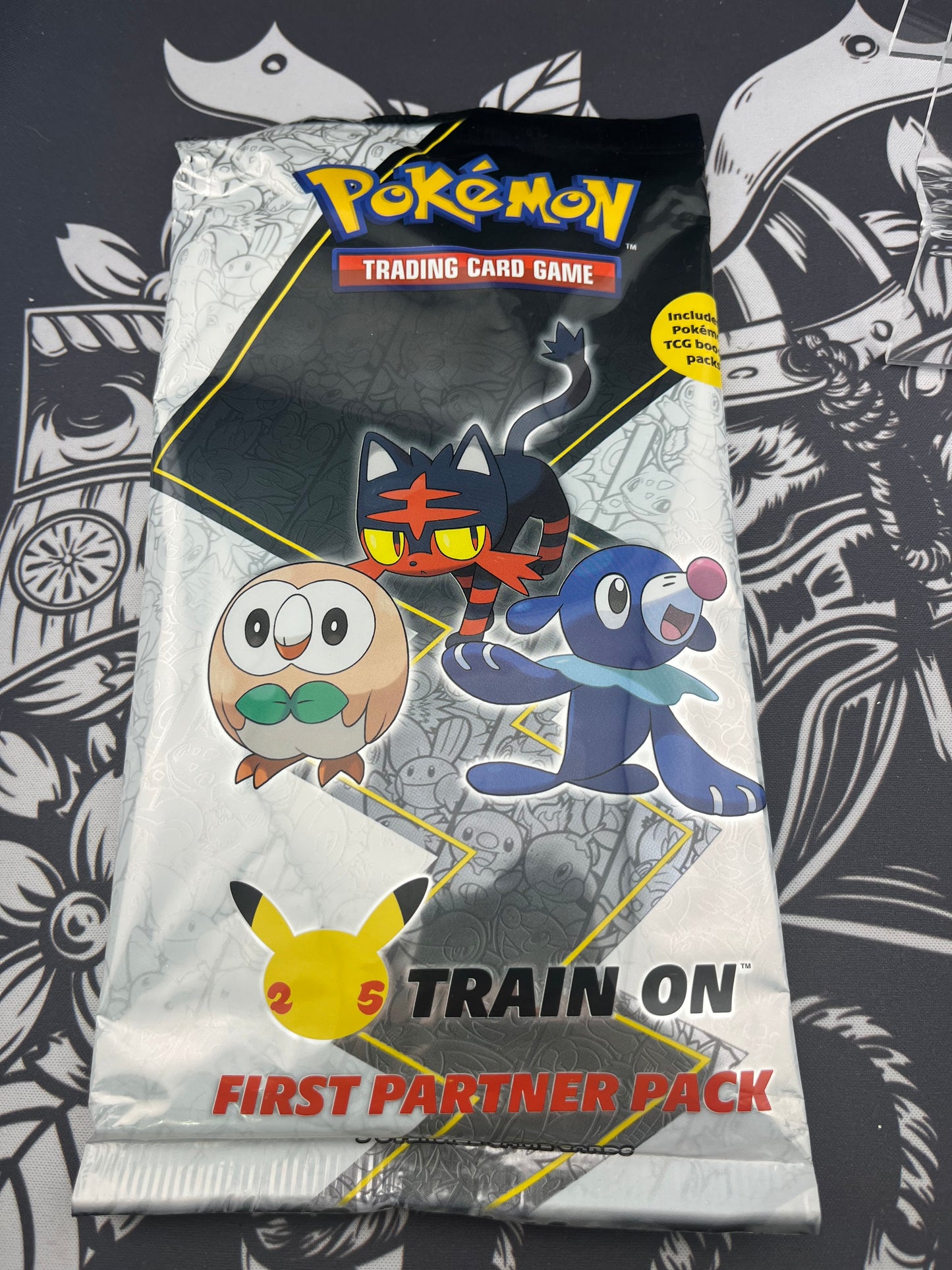 Pokemon TCG First Partner Pack ALOLA - 25th Anniversary Train On Oversize Cards