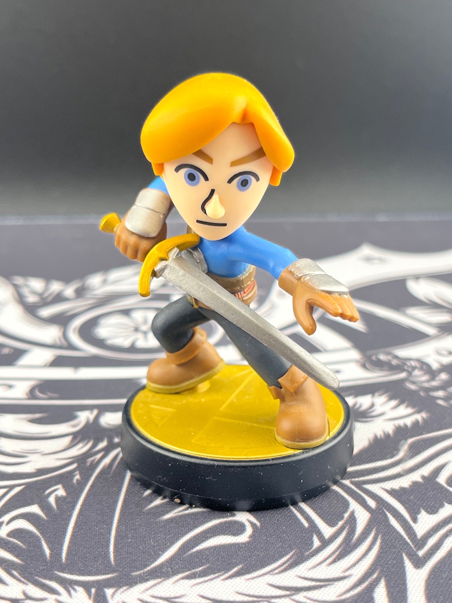 Mii Sword Fighter Amiibo Loose