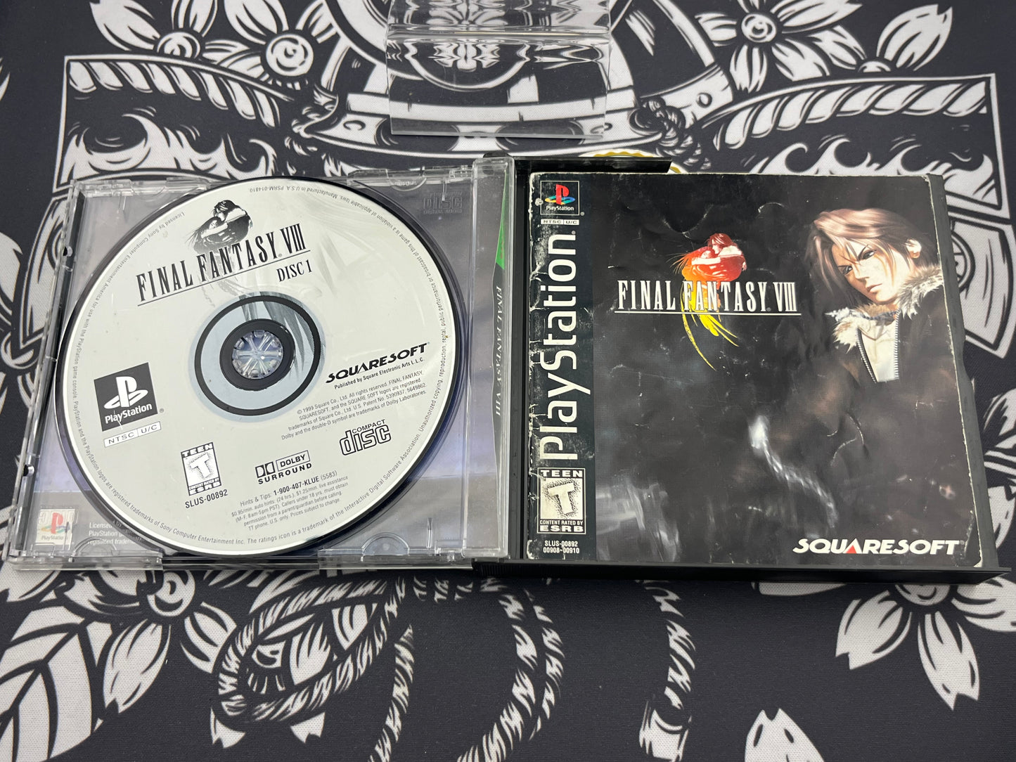 Final Fantasy VIII 8 Greatest Hits PS1 CIB